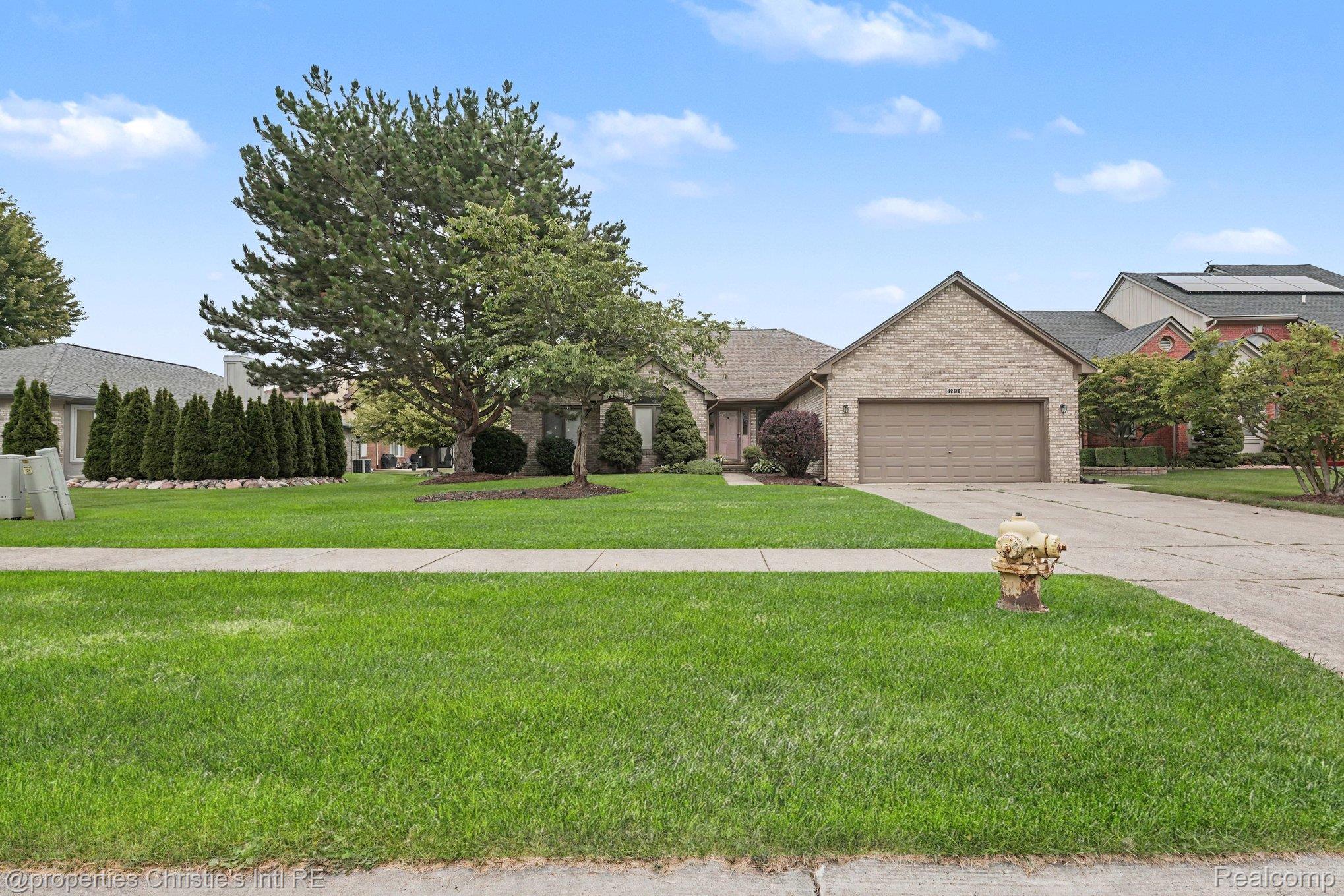49316 Deerfield Park Property Photo 1