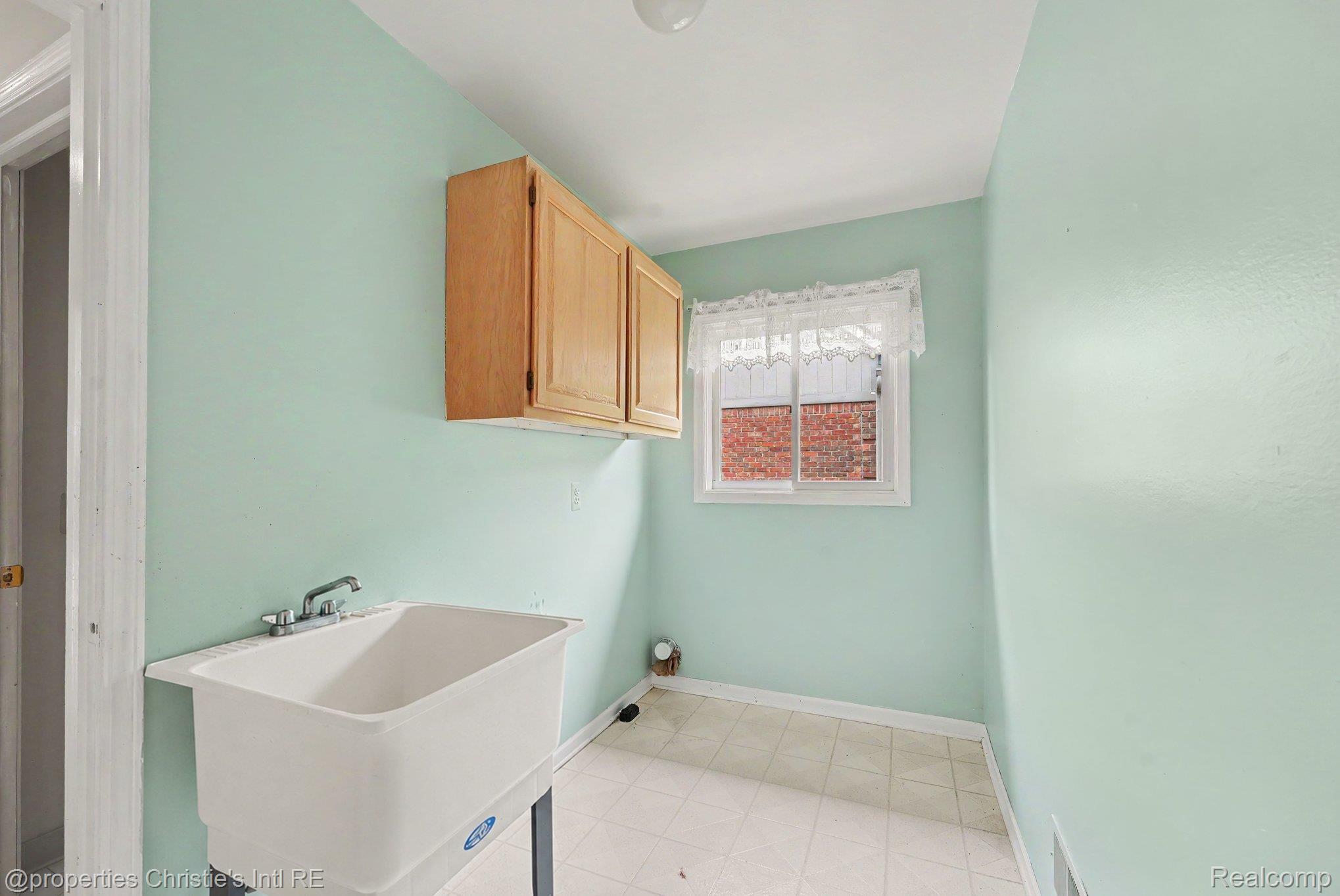 49316 Deerfield Park Property Photo 18