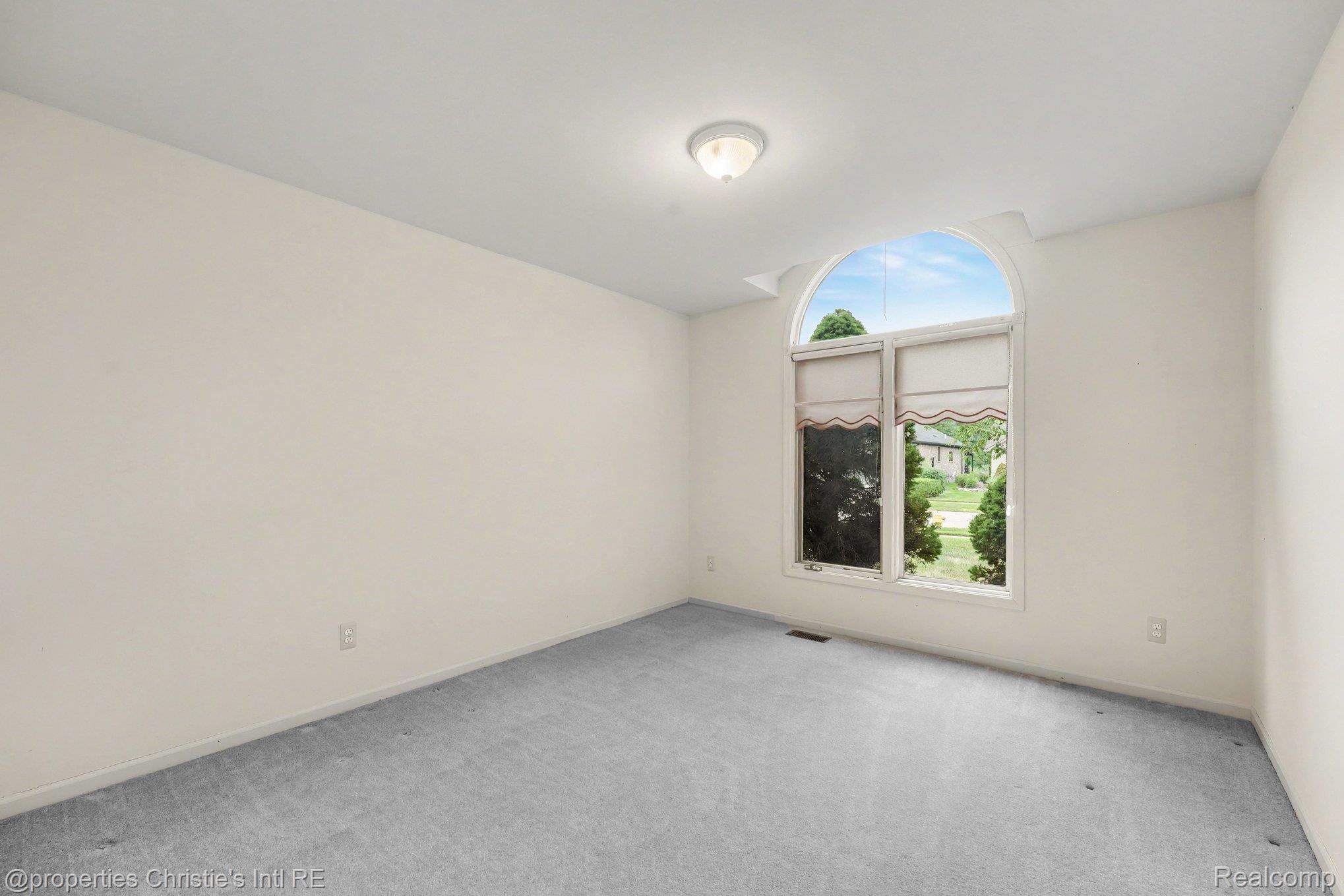 49316 Deerfield Park Property Photo 24