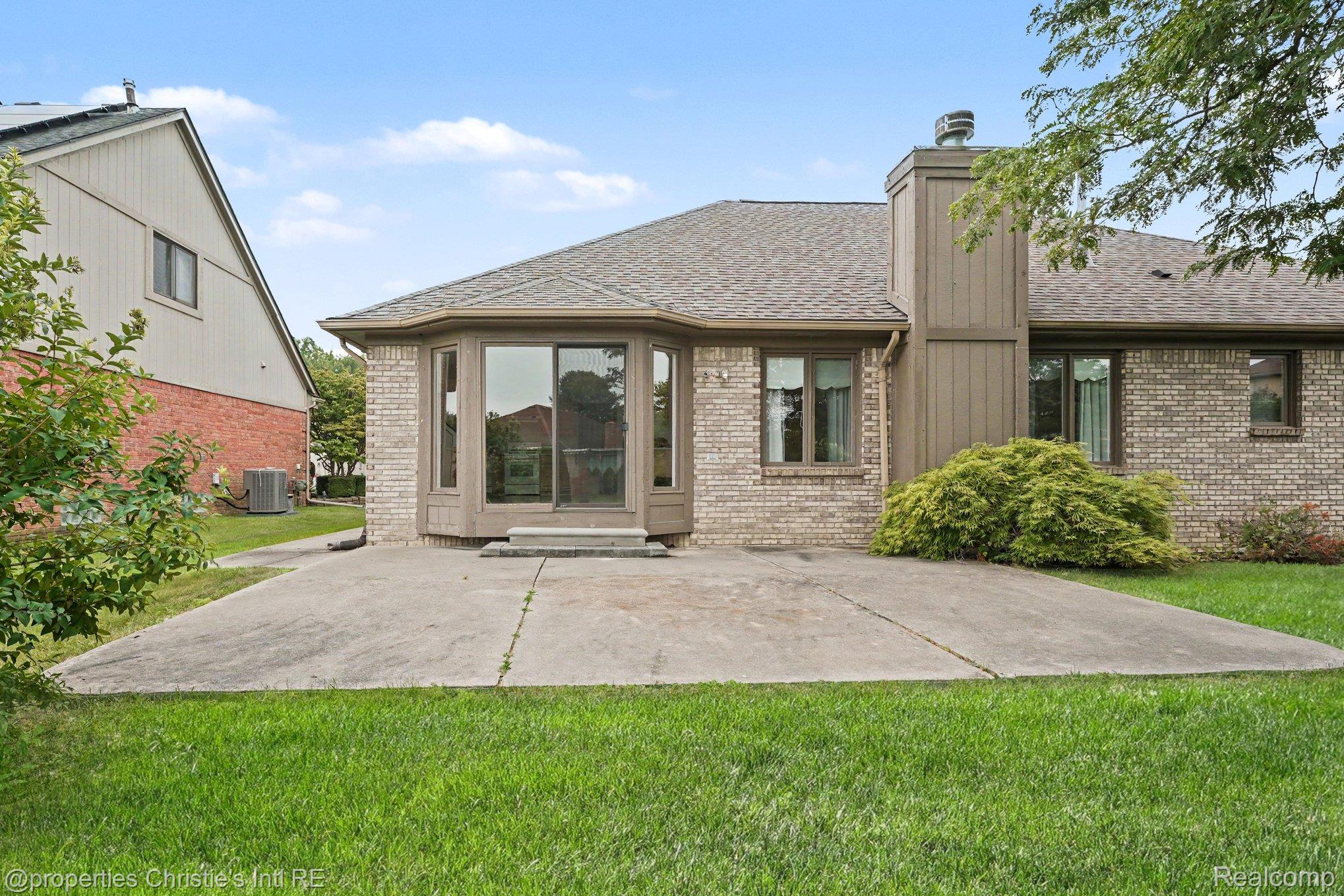 49316 Deerfield Park Property Photo 32