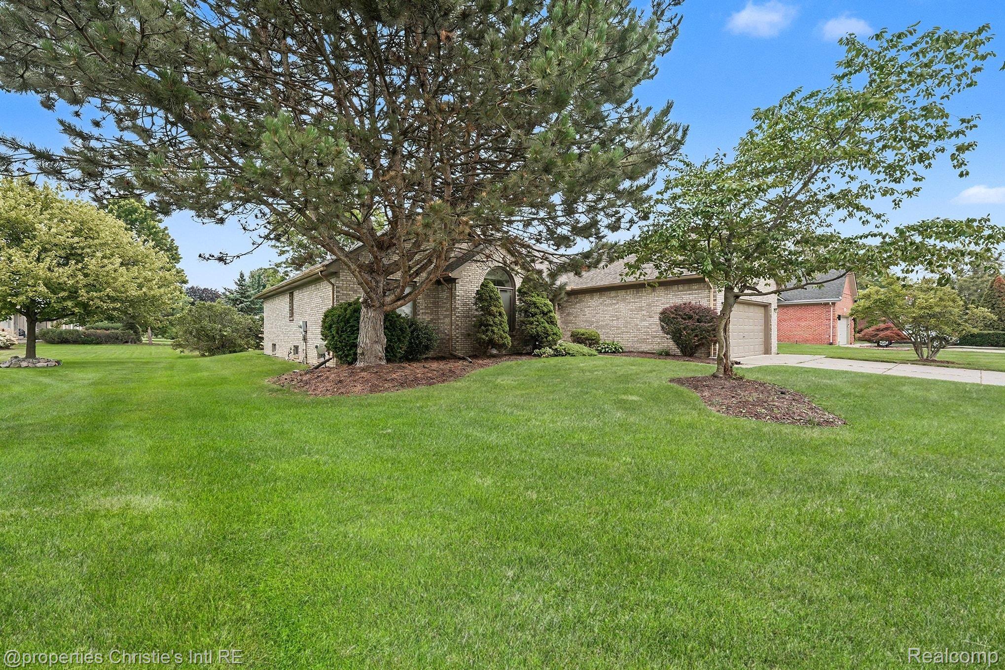49316 Deerfield Park Property Photo 33