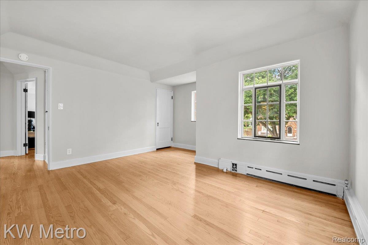 14554 Woodmont Avenue Property Photo 26