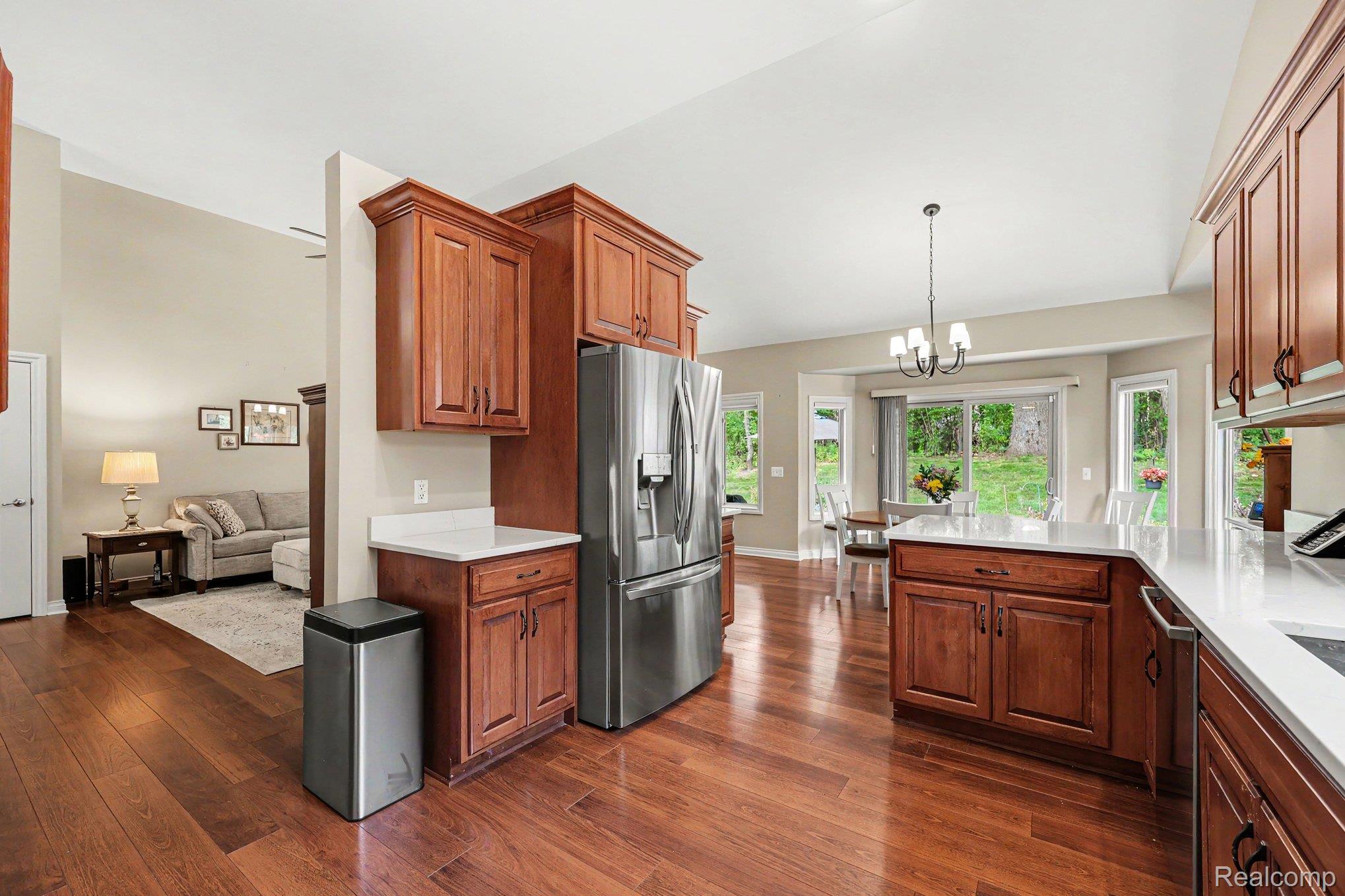 59413 Glacier Club Drive Property Photo 8