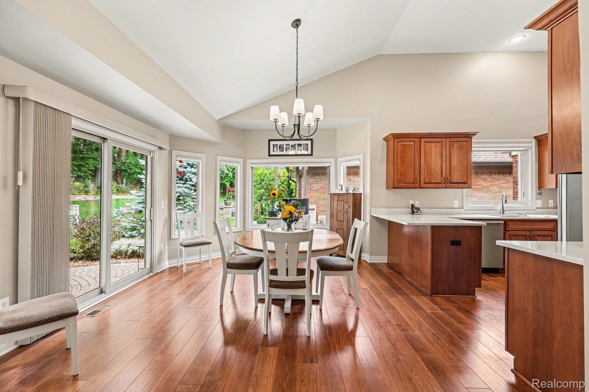 59413 Glacier Club Drive Property Photo 11