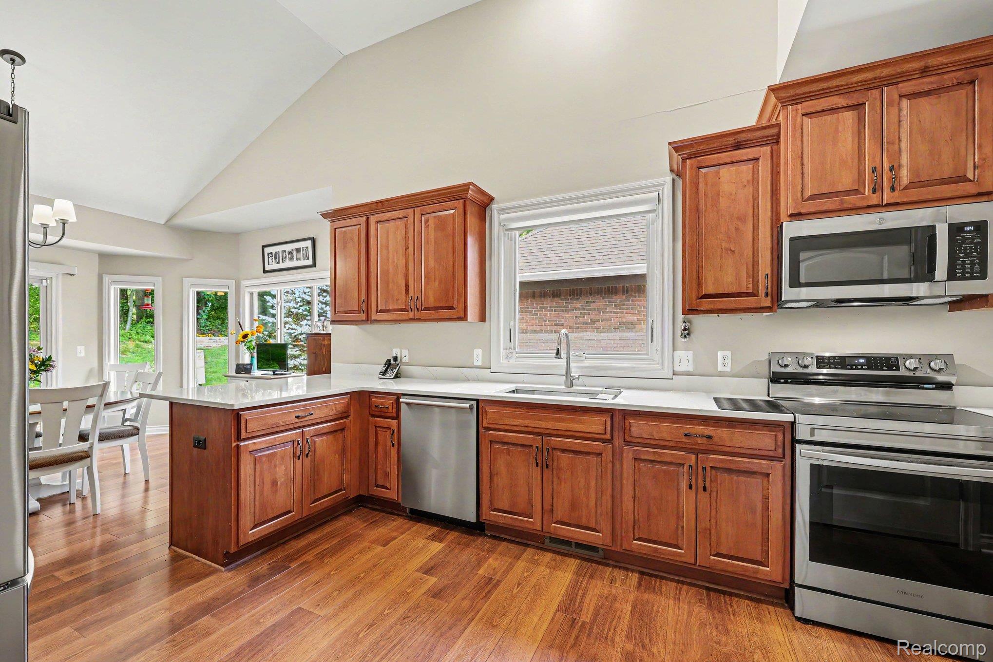 59413 Glacier Club Drive Property Photo 14