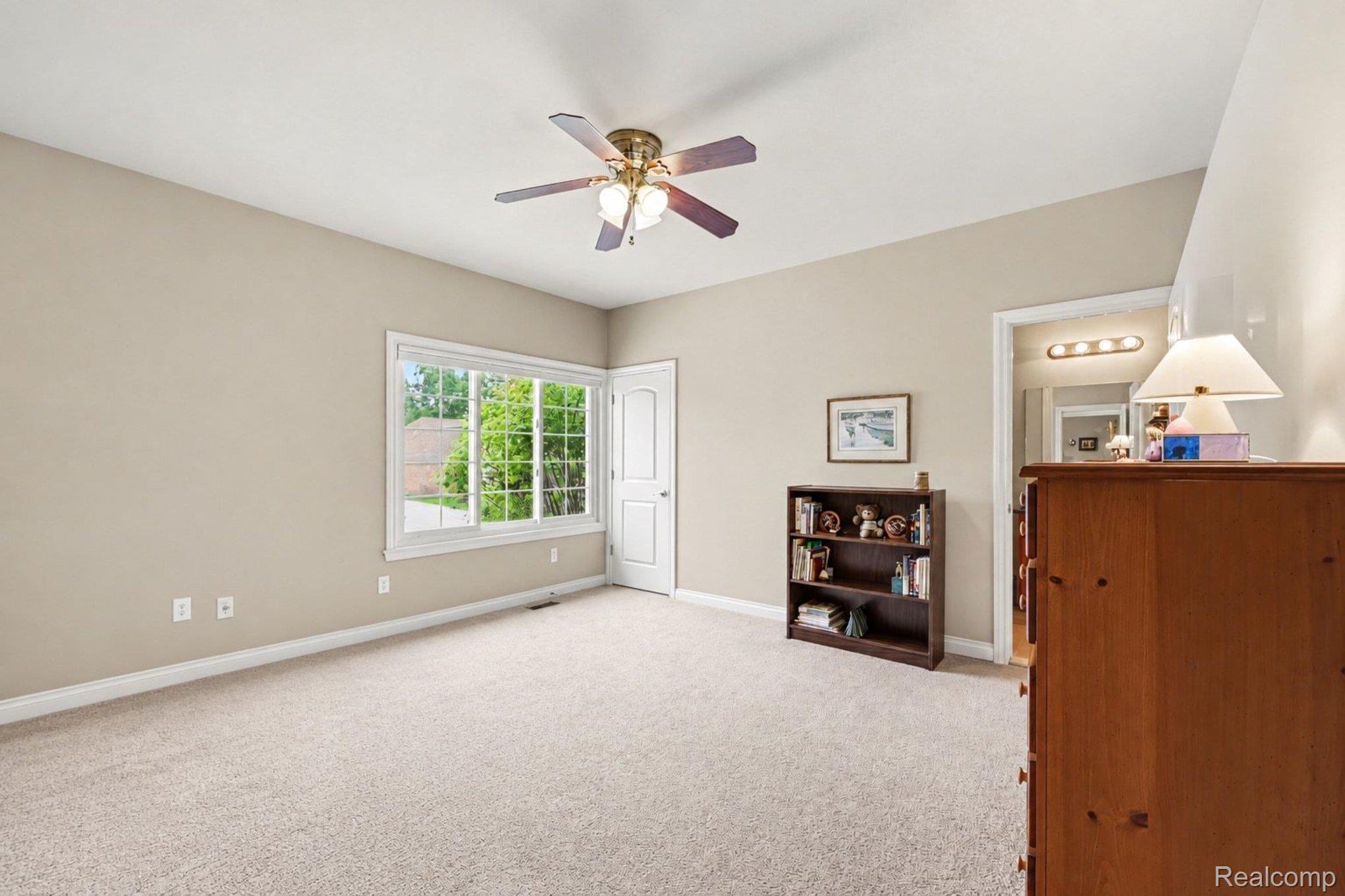59413 Glacier Club Drive Property Photo 23