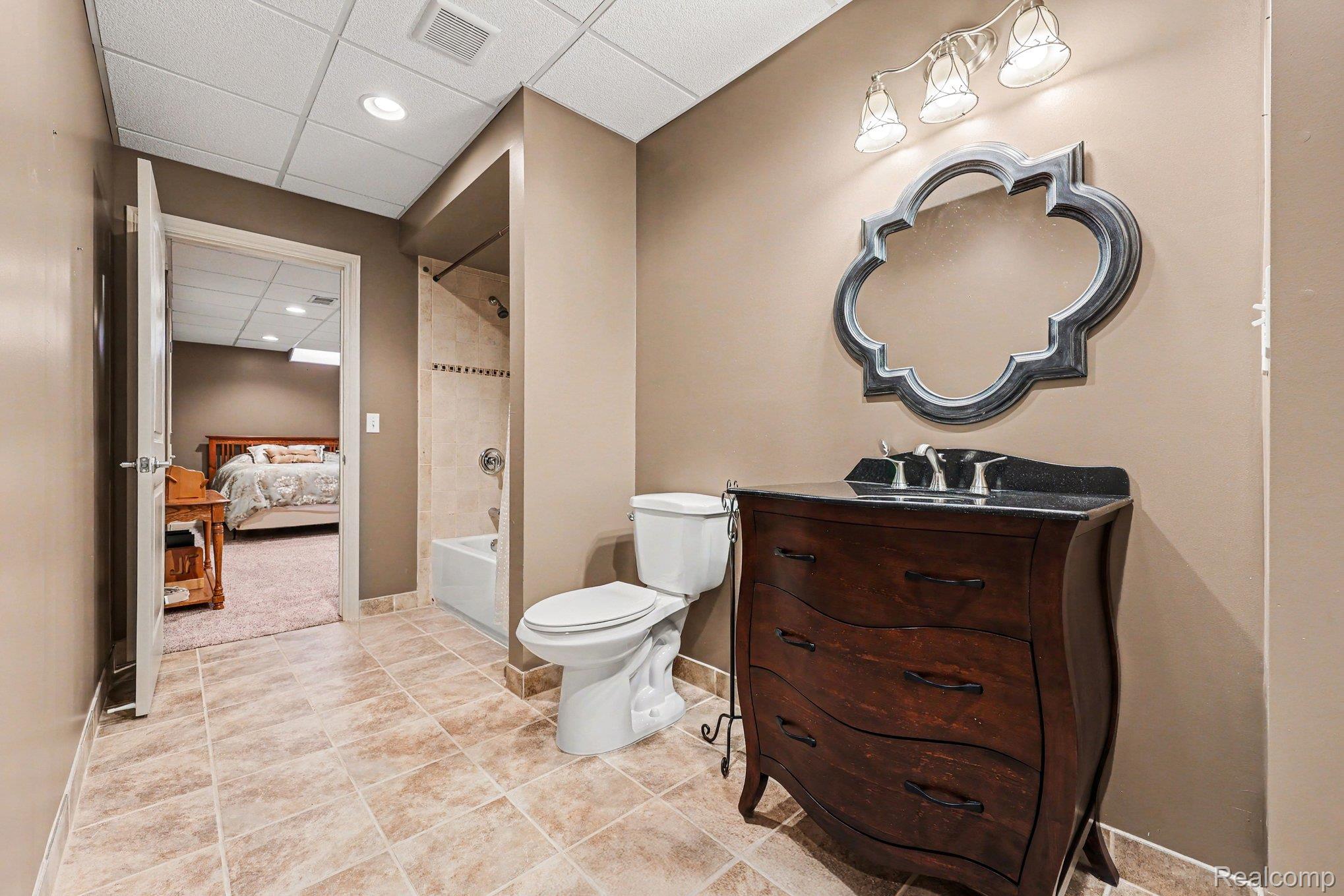 59413 Glacier Club Drive Property Photo 31