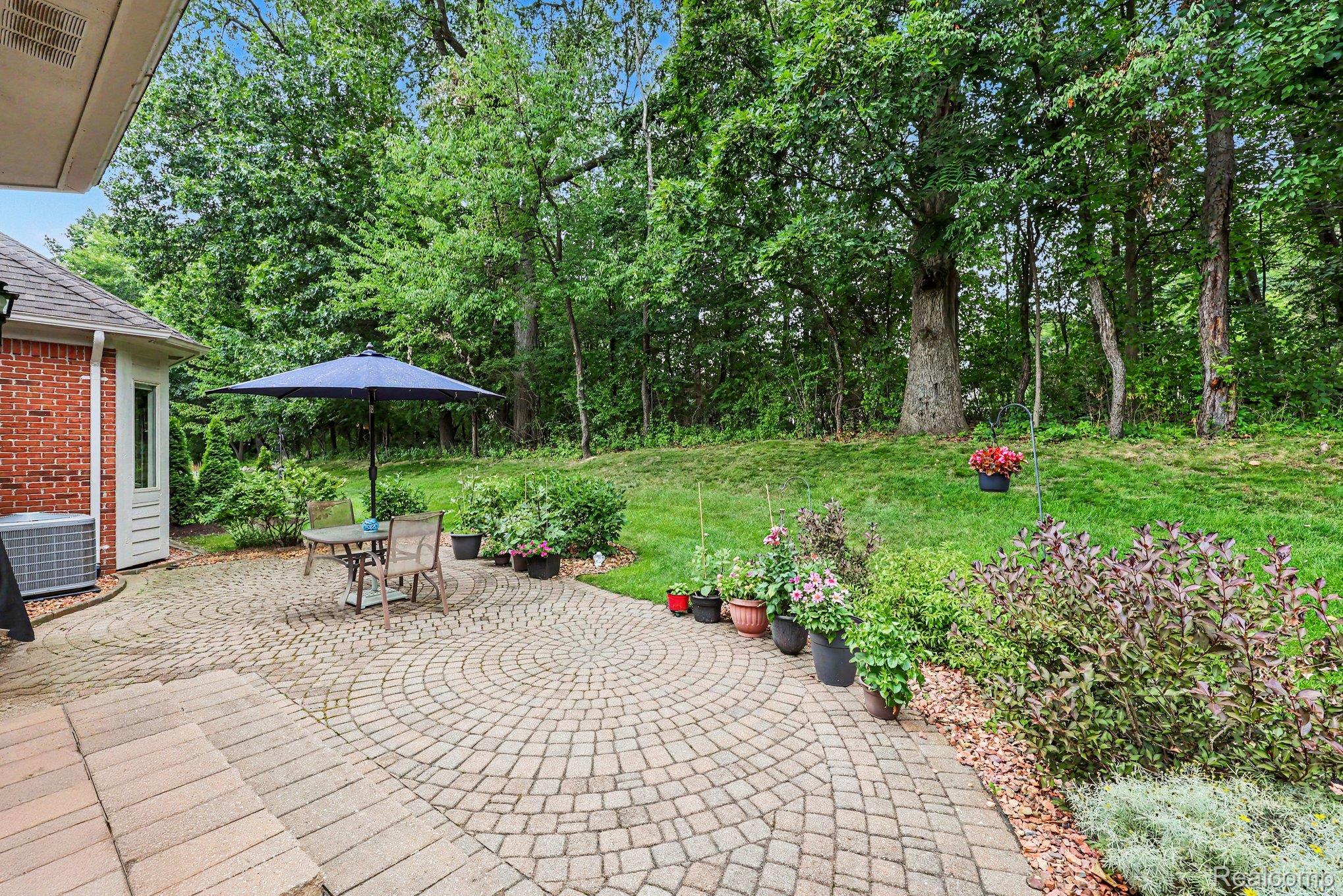 59413 Glacier Club Drive Property Photo 34