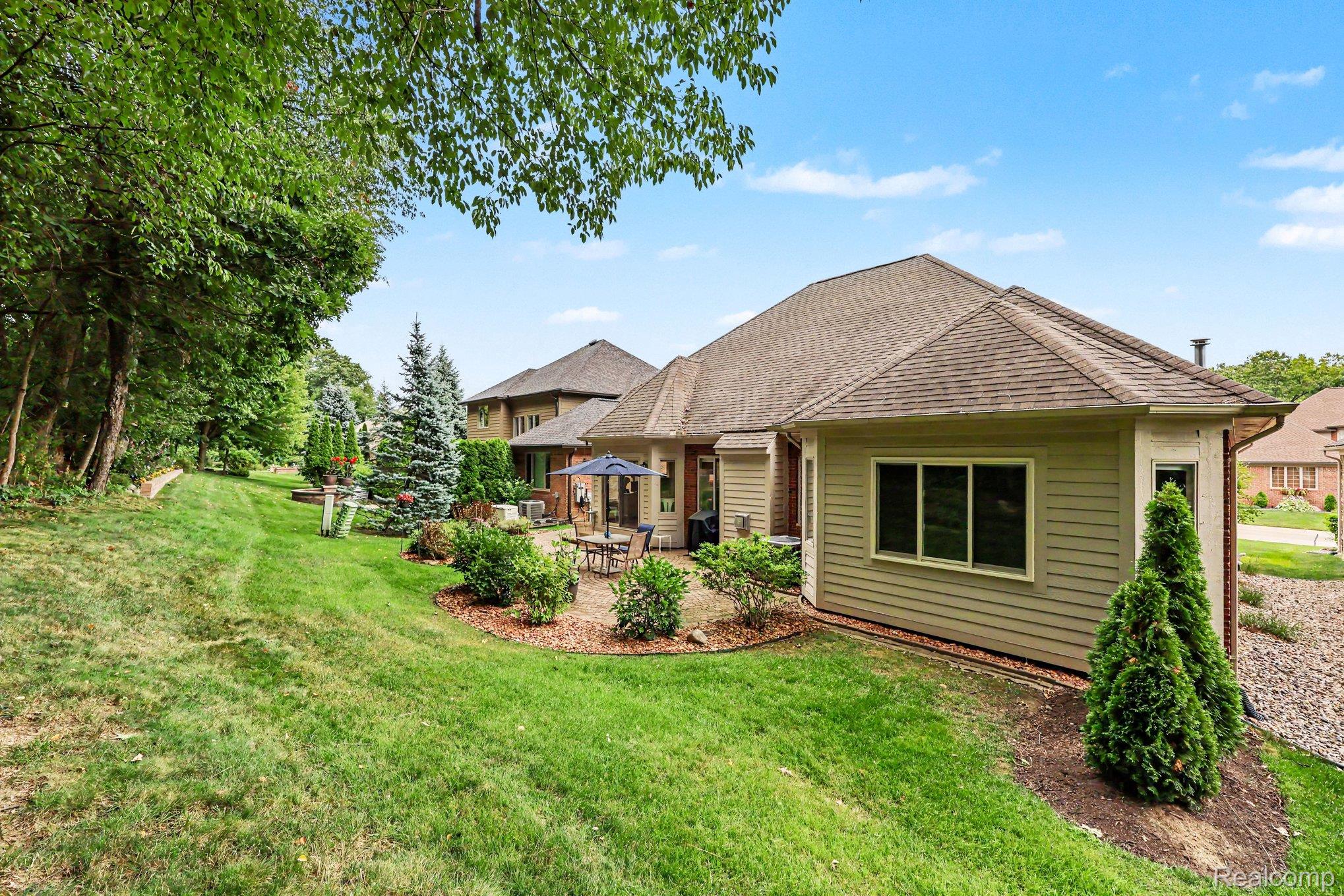 59413 Glacier Club Drive Property Photo 36