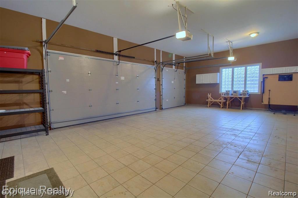 32354 N River Road Property Photo 55