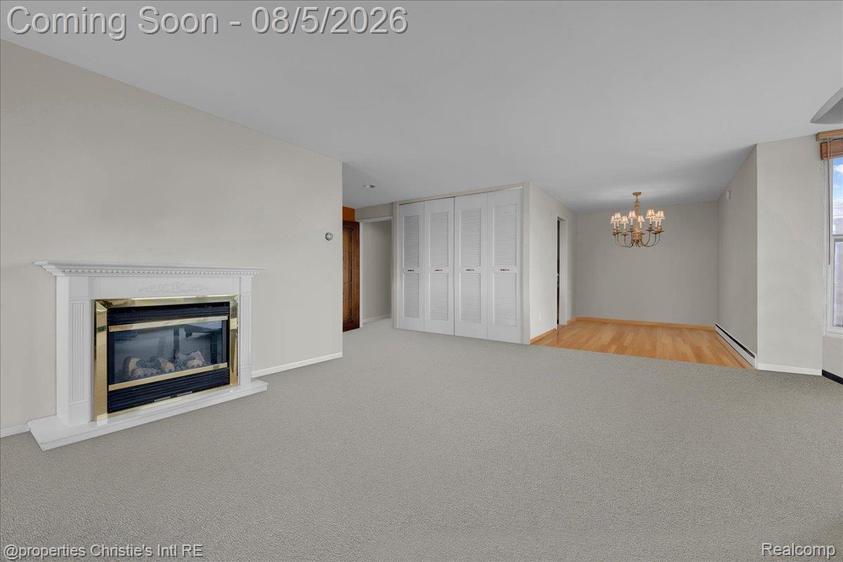 8200 E Jefferson Avenue Property Photo 17