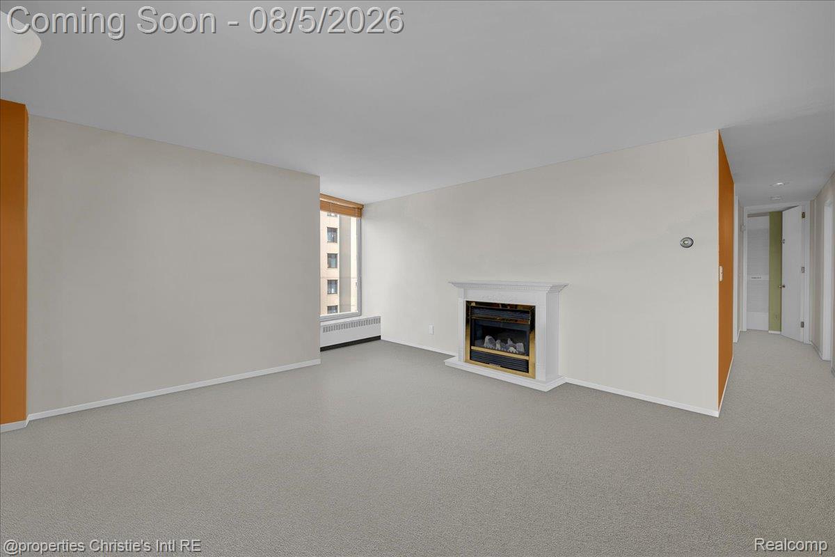 8200 E Jefferson Avenue Property Photo 19