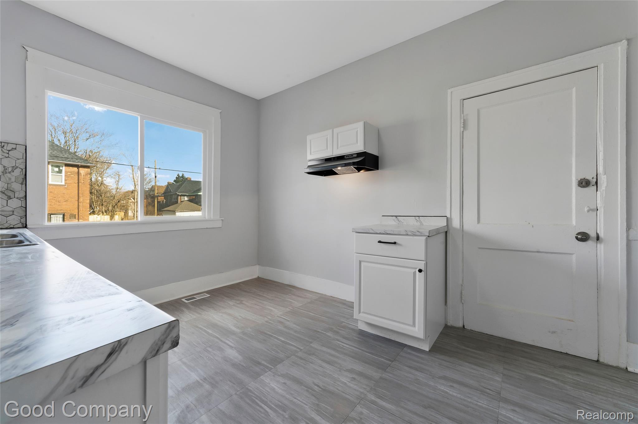 4003 Pingree Street Property Photo 13
