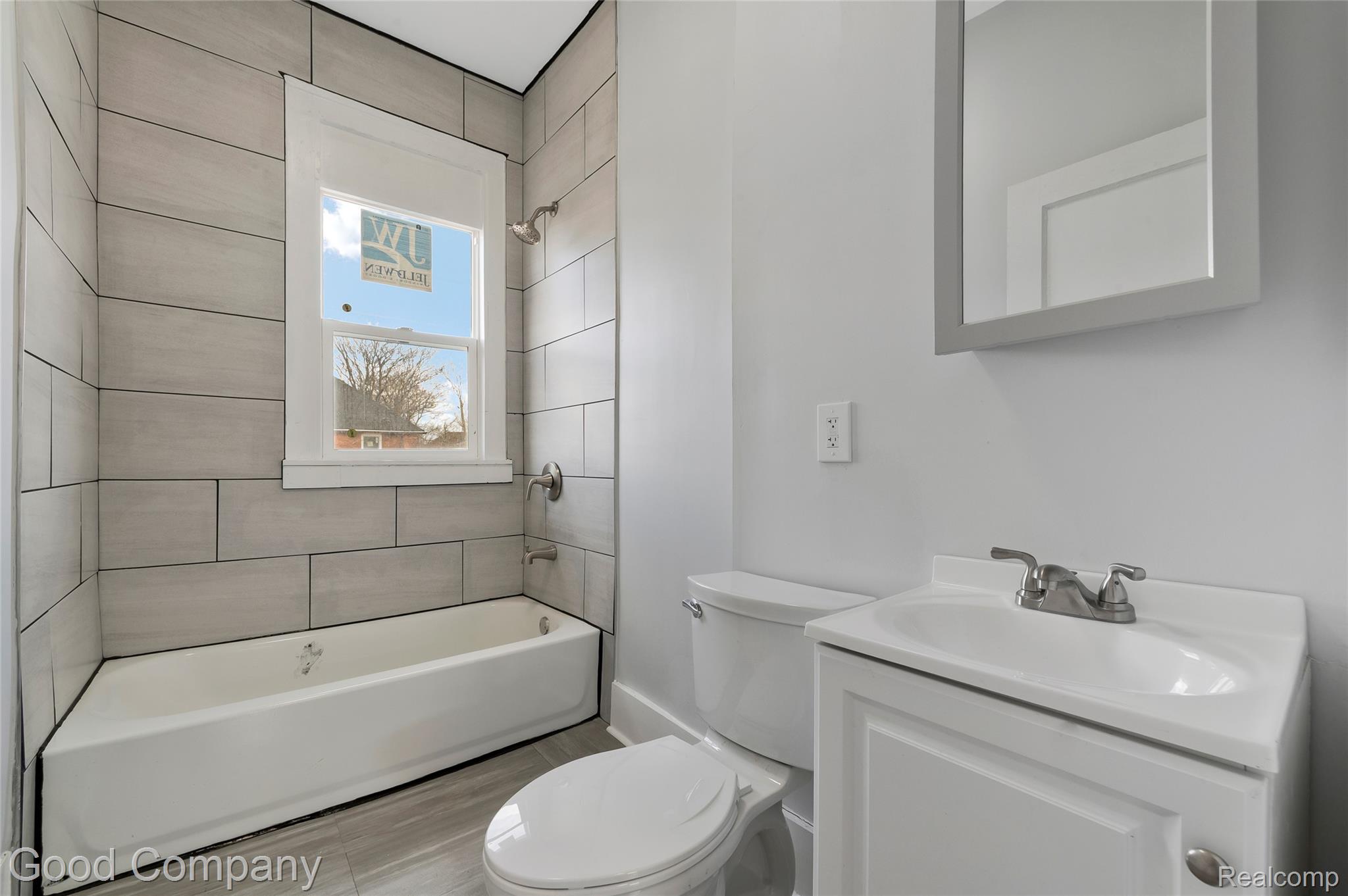 4003 Pingree Street Property Photo 33