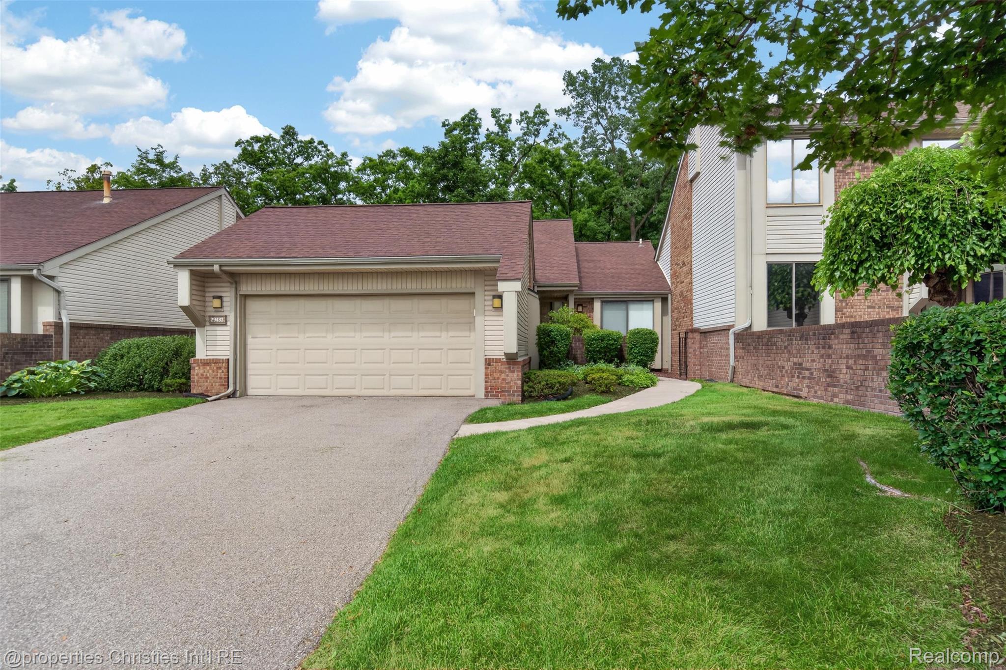 29433 W Chanticleer Drive 73 Property Photo 1