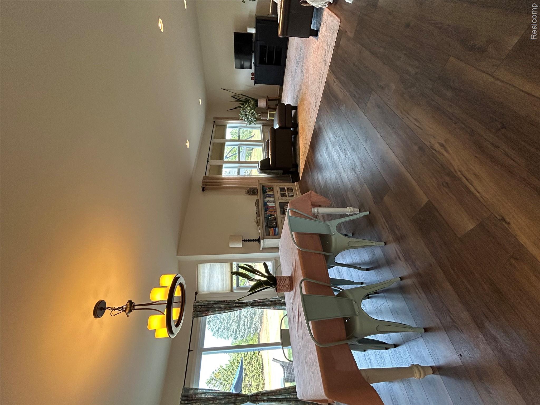 8987 Parkland Drive Property Photo 15