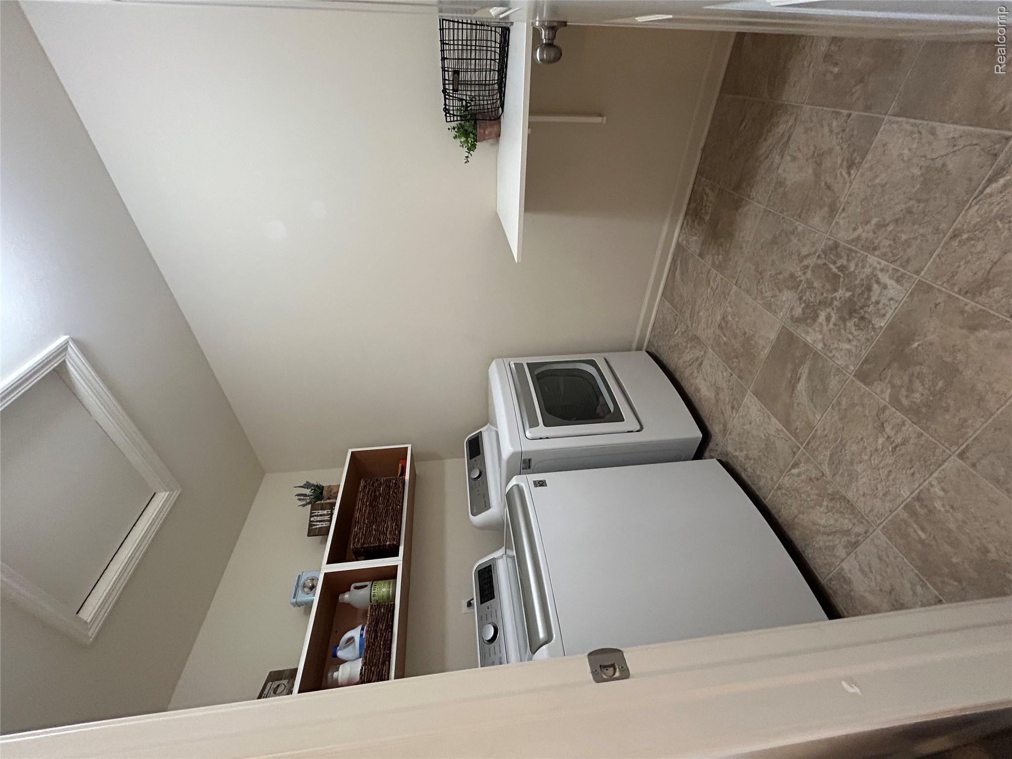 8987 Parkland Drive Property Photo 30