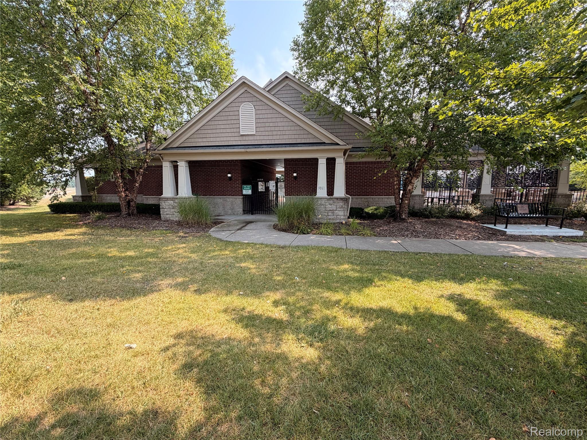 8987 Parkland Drive Property Photo 39