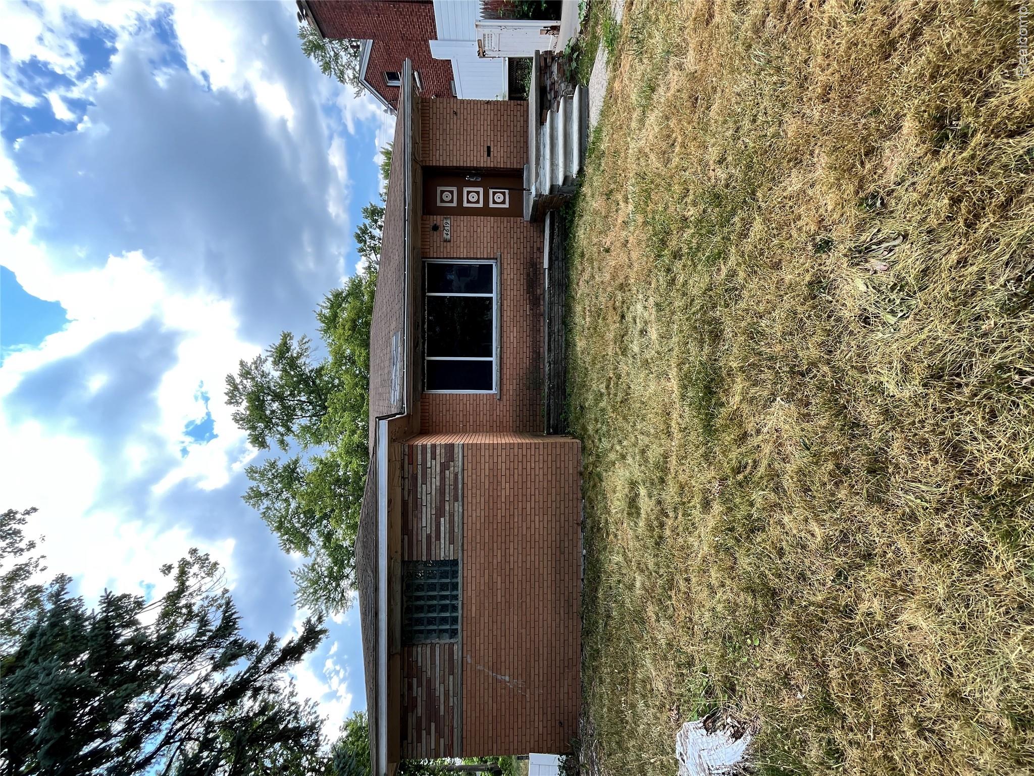 4619 Farmbrook Street Property Photo 1