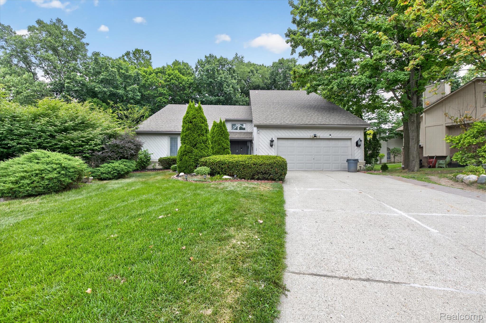 38808 Lancaster Drive Property Photo 1