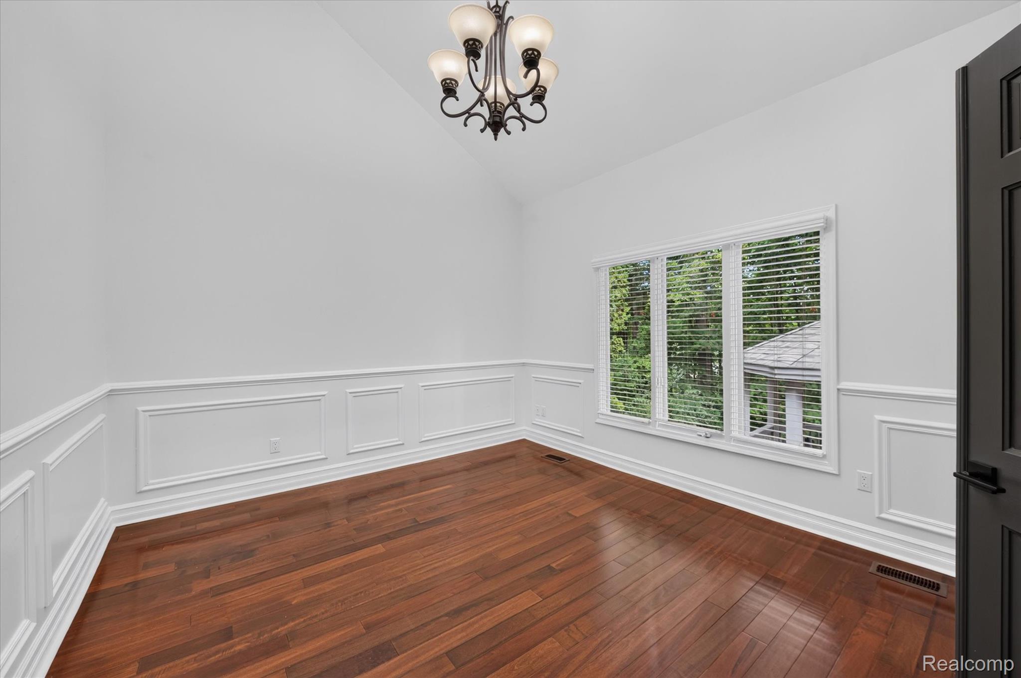 38808 Lancaster Drive Property Photo 24