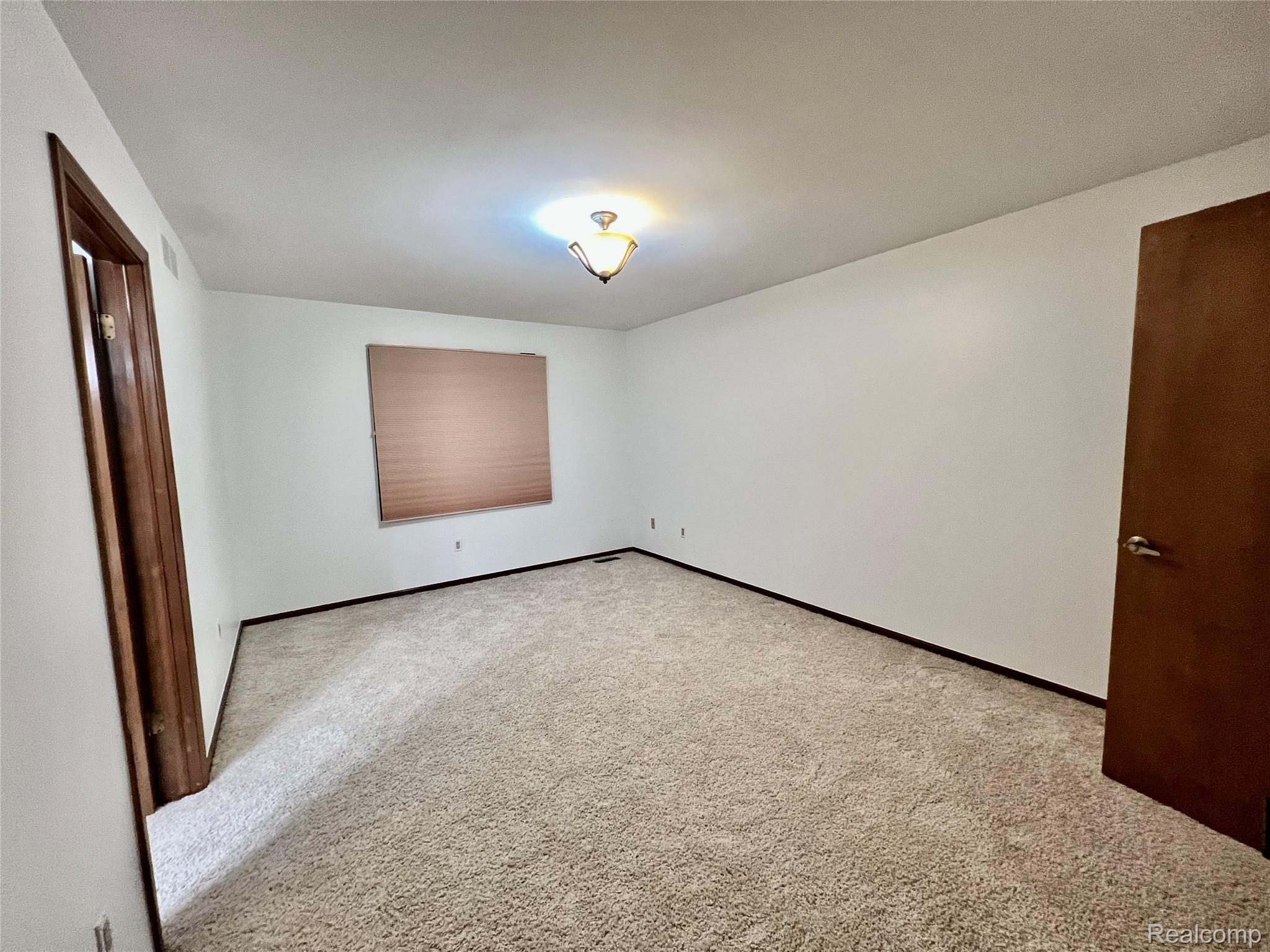 38808 Lancaster Drive Property Photo 37