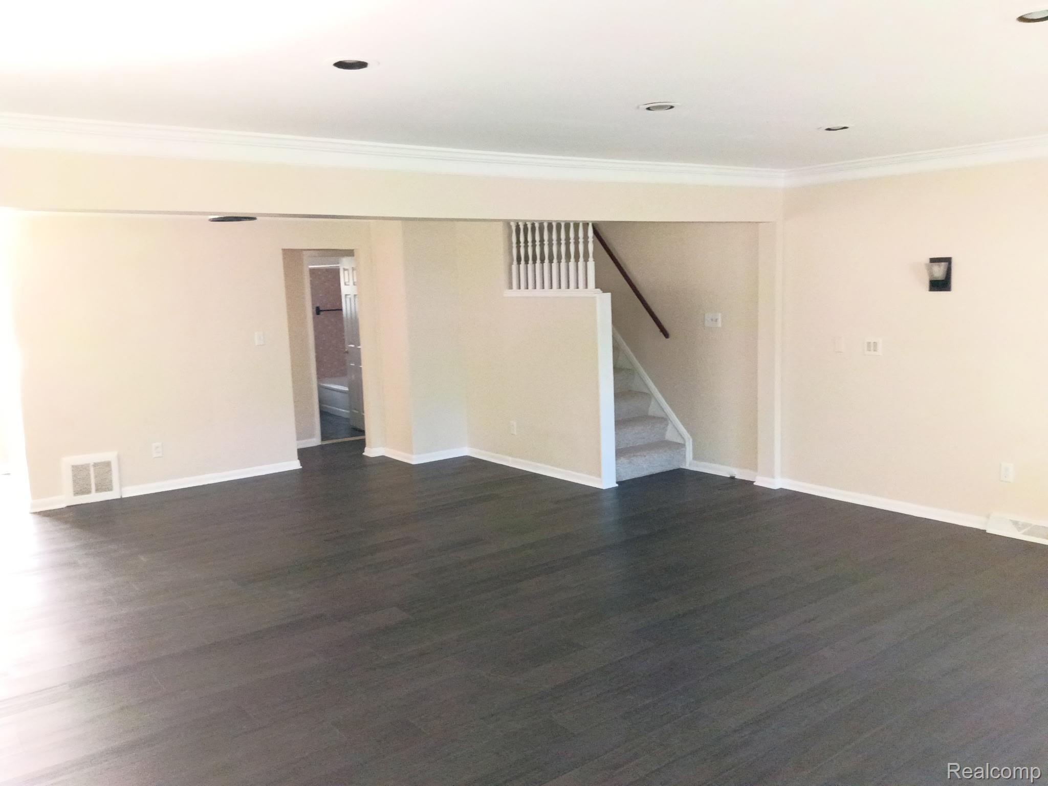 19983 Lancaster Street Property Photo 3