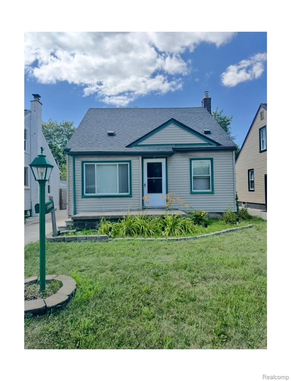 6034 Jane Avenue Property Photo 1