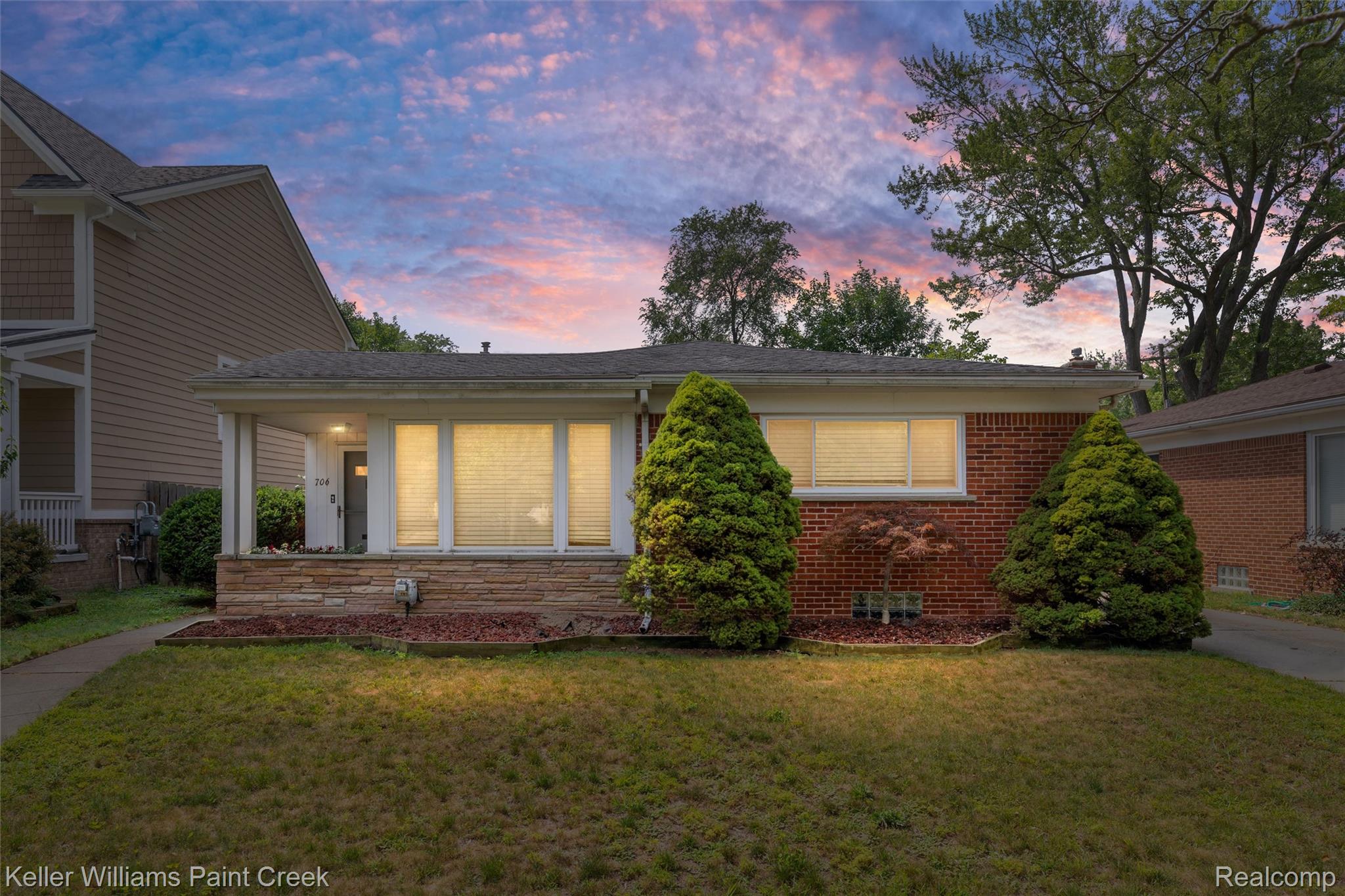 706 E Windemere Avenue Property Photo 1