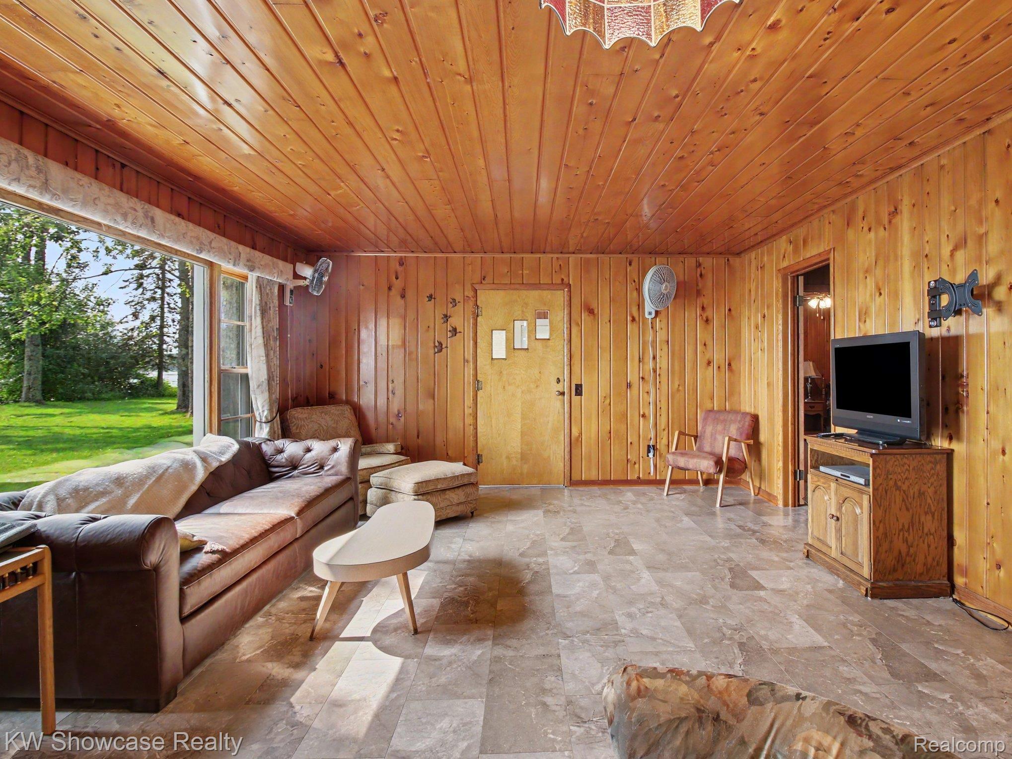 3230 W Burt Lake Road Property Photo 14