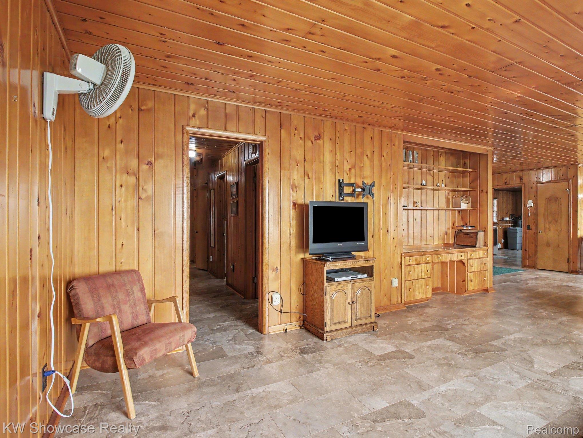 3230 W Burt Lake Road Property Photo 17