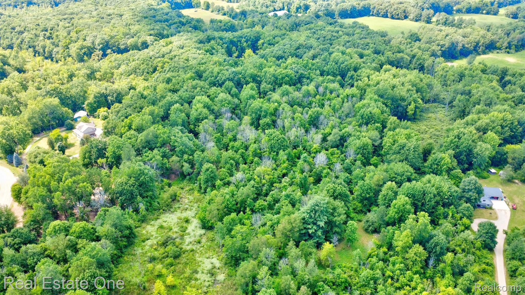 00 Bridges Cove Property Photo 17