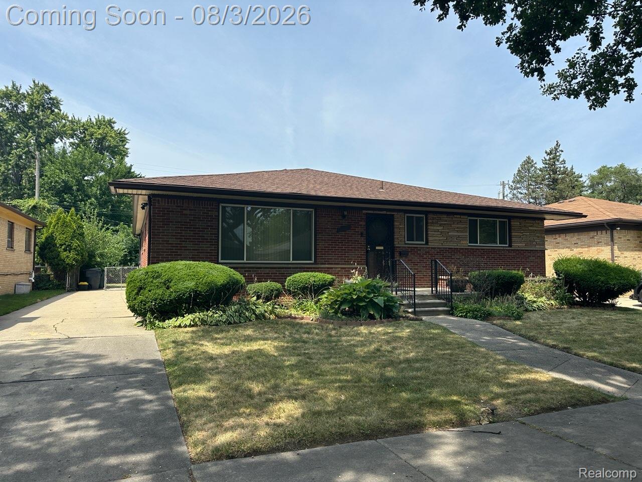 23271 Harding Street Property Photo 1