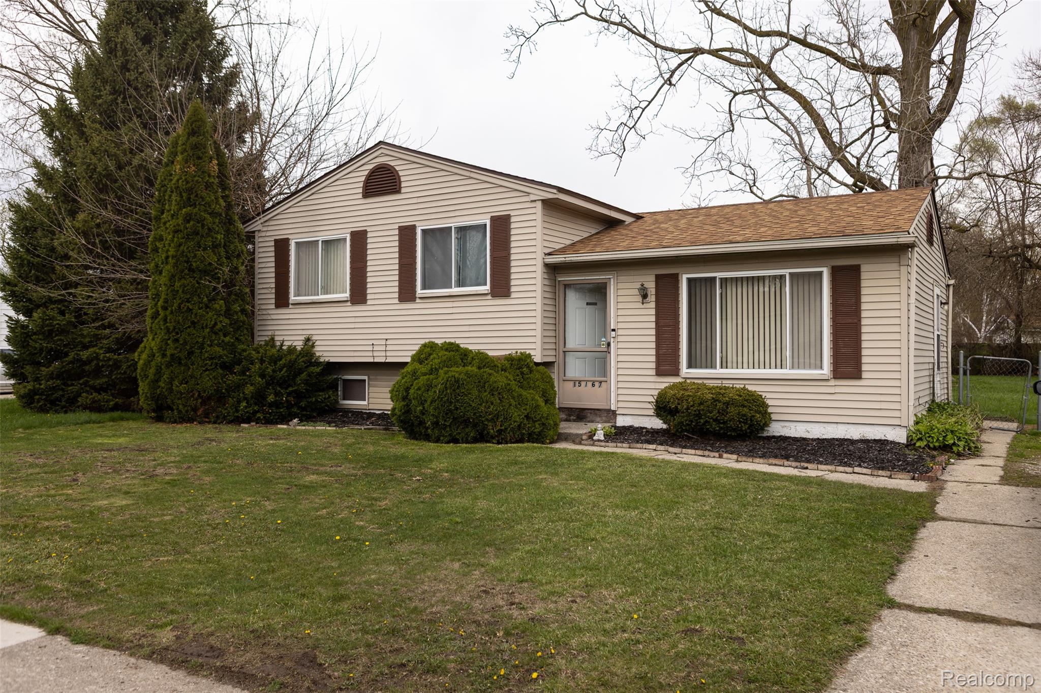 15167 Meadow Street Property Photo 1