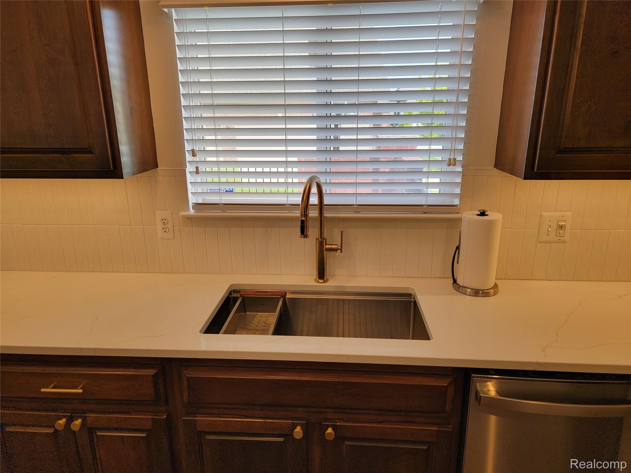 55958 Ashbrooke Drive Property Photo 9