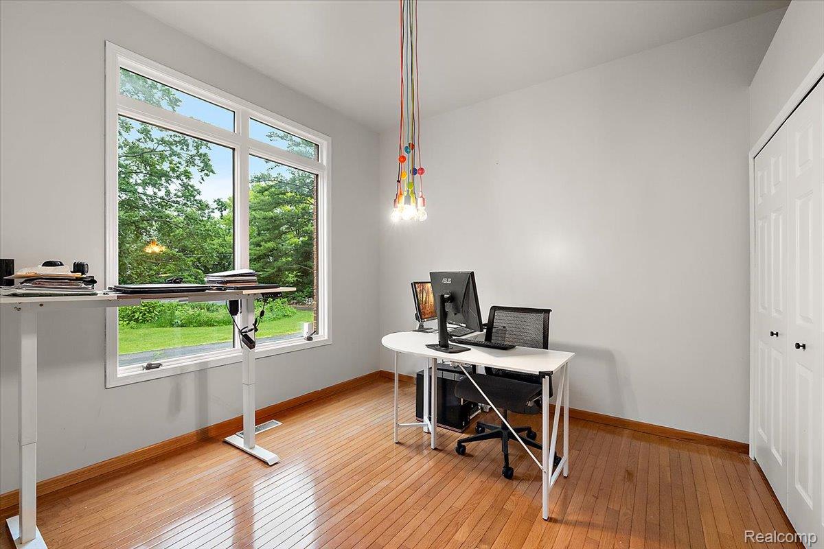 4700 Botany Glen Property Photo 7