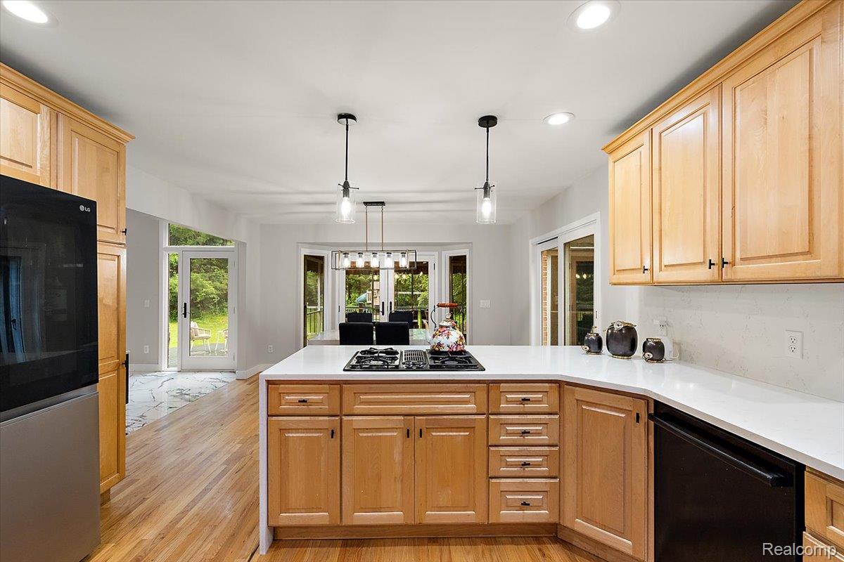 4700 Botany Glen Property Photo 16