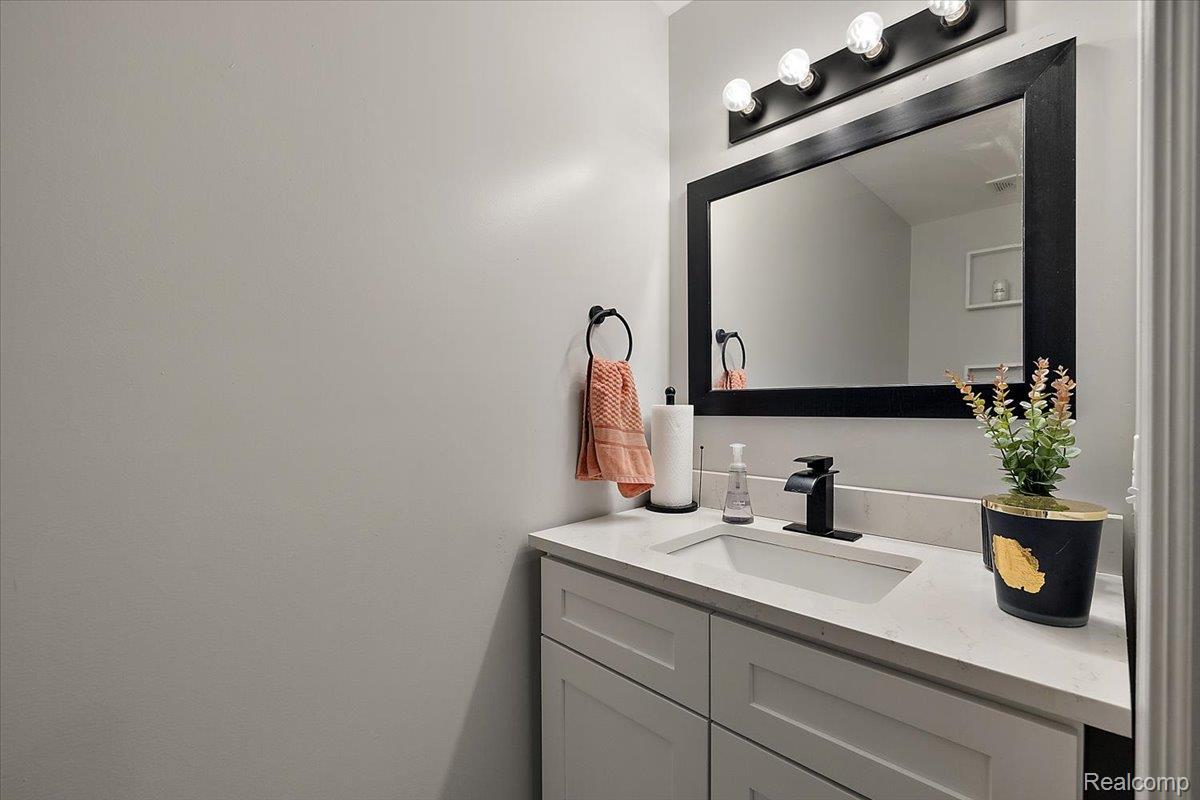 4700 Botany Glen Property Photo 19