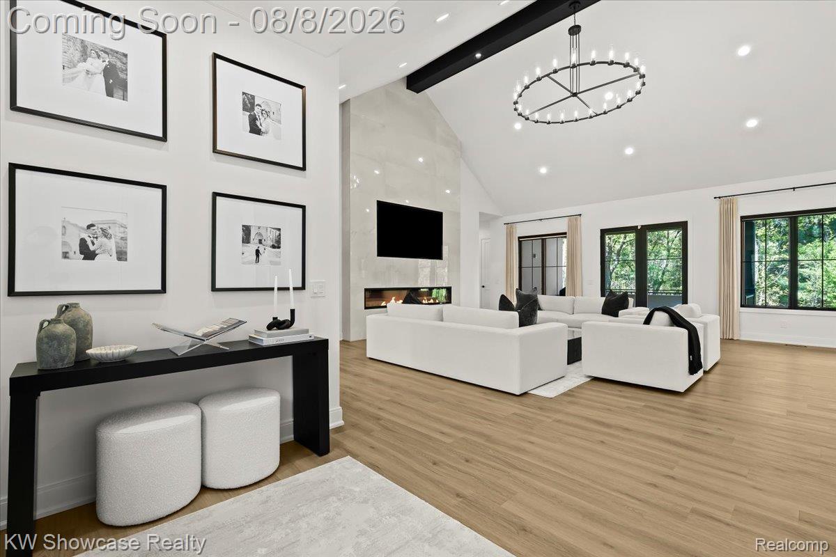 910 Hill Hollow Lane Property Photo 8