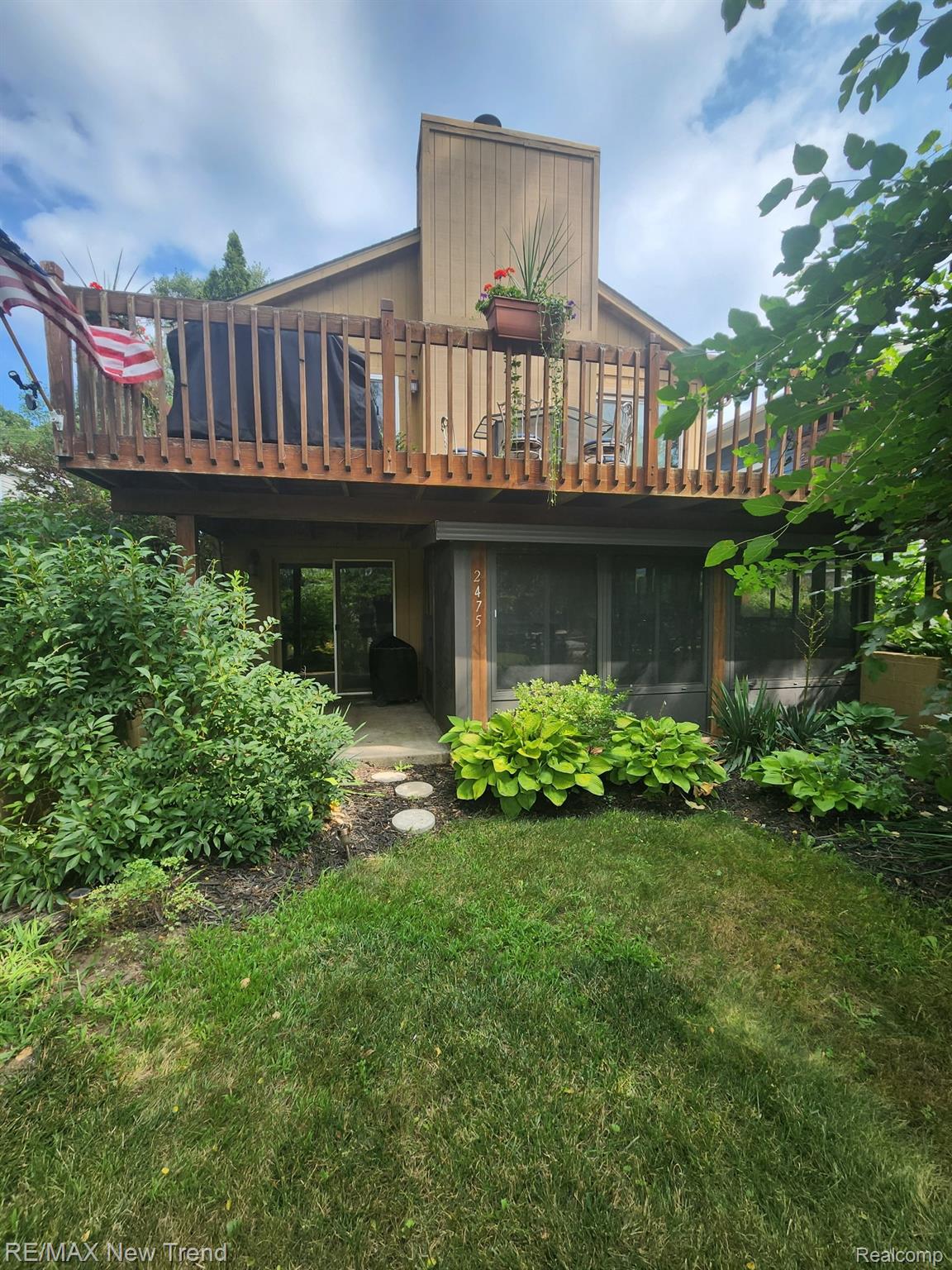 2475 Jackson Boulevard Property Photo 1