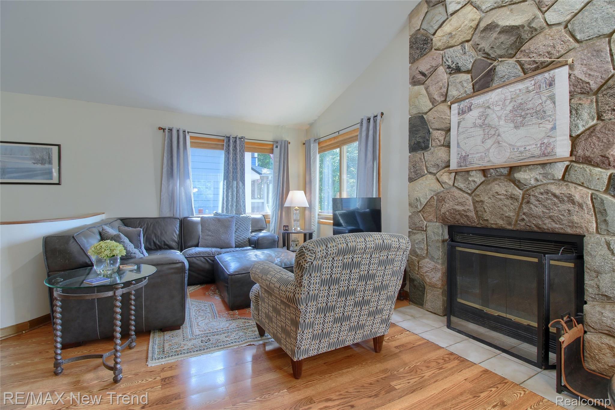 2475 Jackson Boulevard Property Photo 7