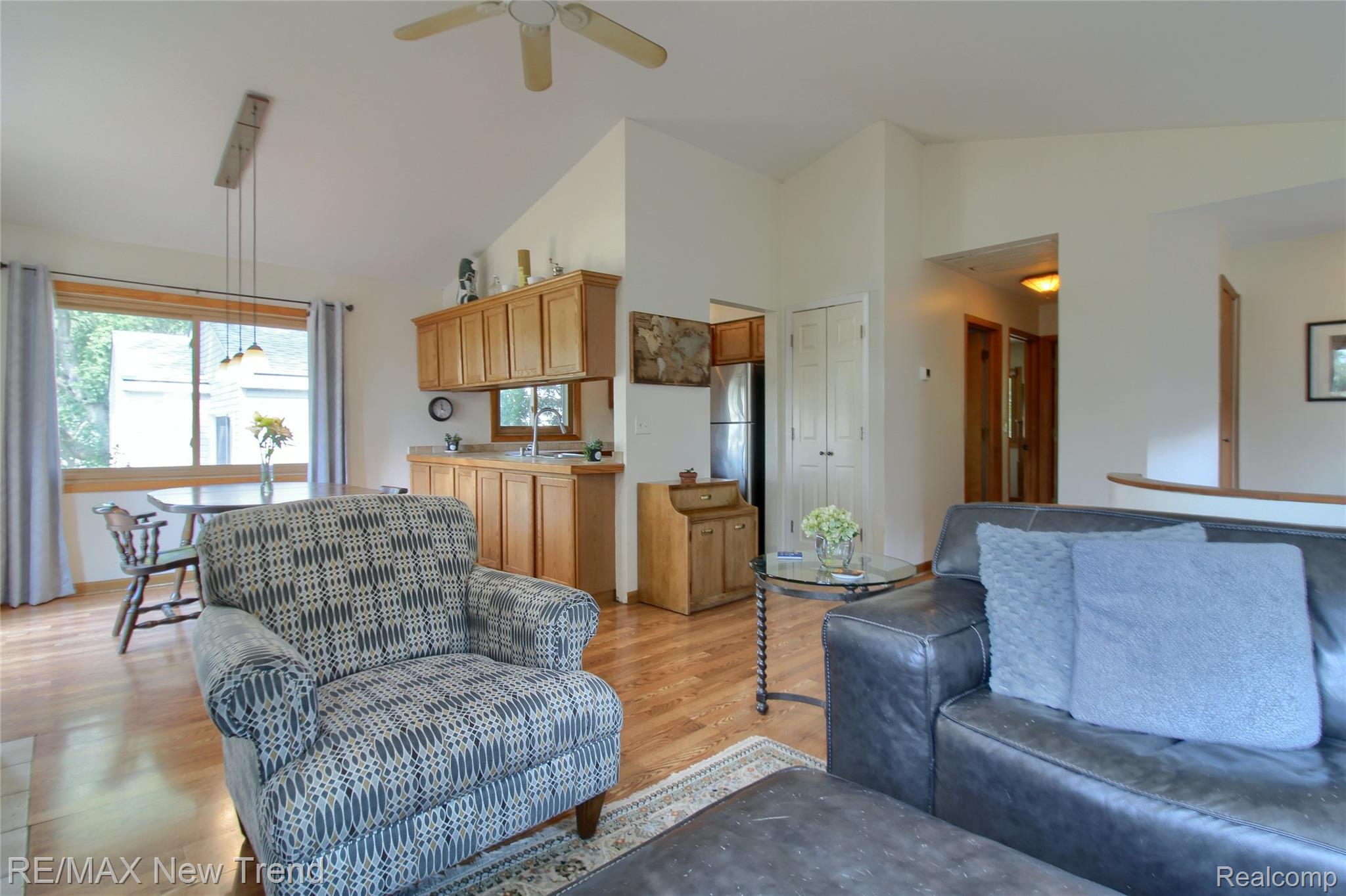 2475 Jackson Boulevard Property Photo 9