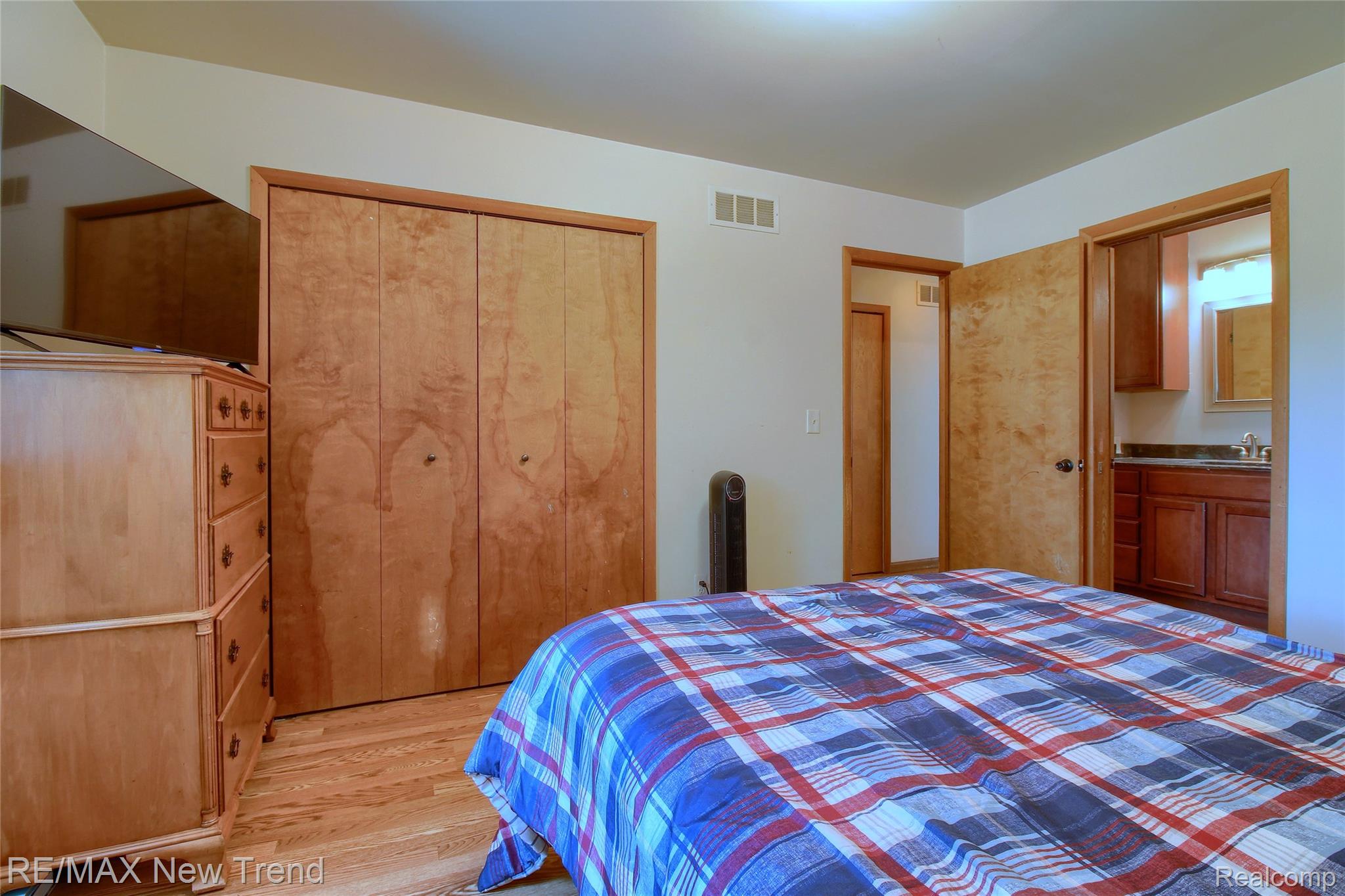 2475 Jackson Boulevard Property Photo 18