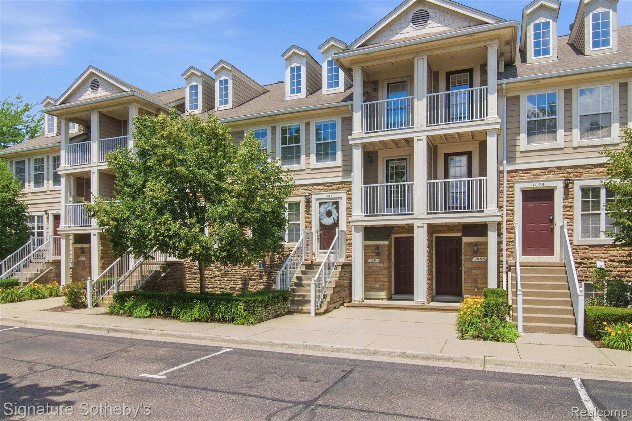 1091 BEAVER RUN Property Photo 1
