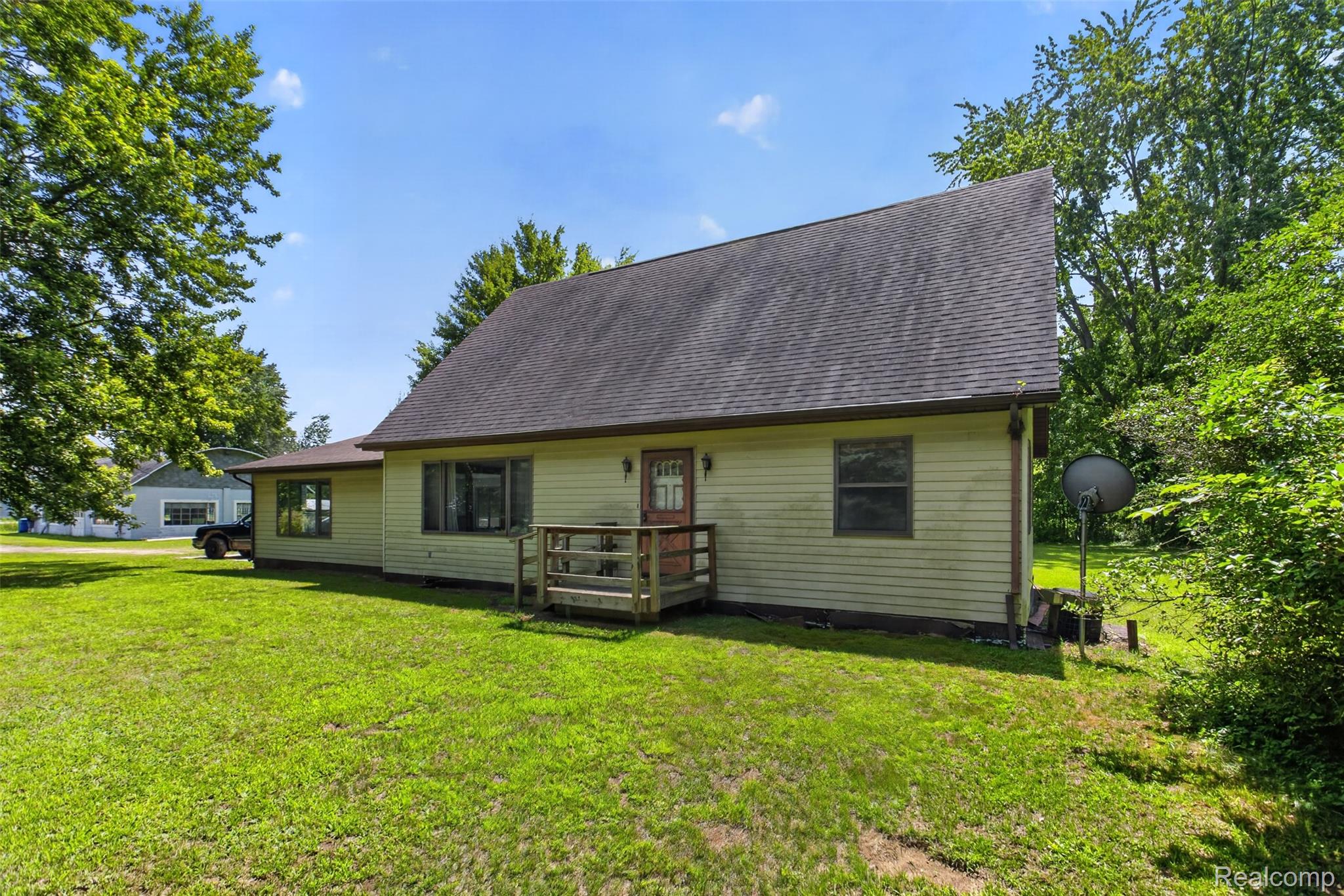 3775 W Saginaw Road Property Photo 1