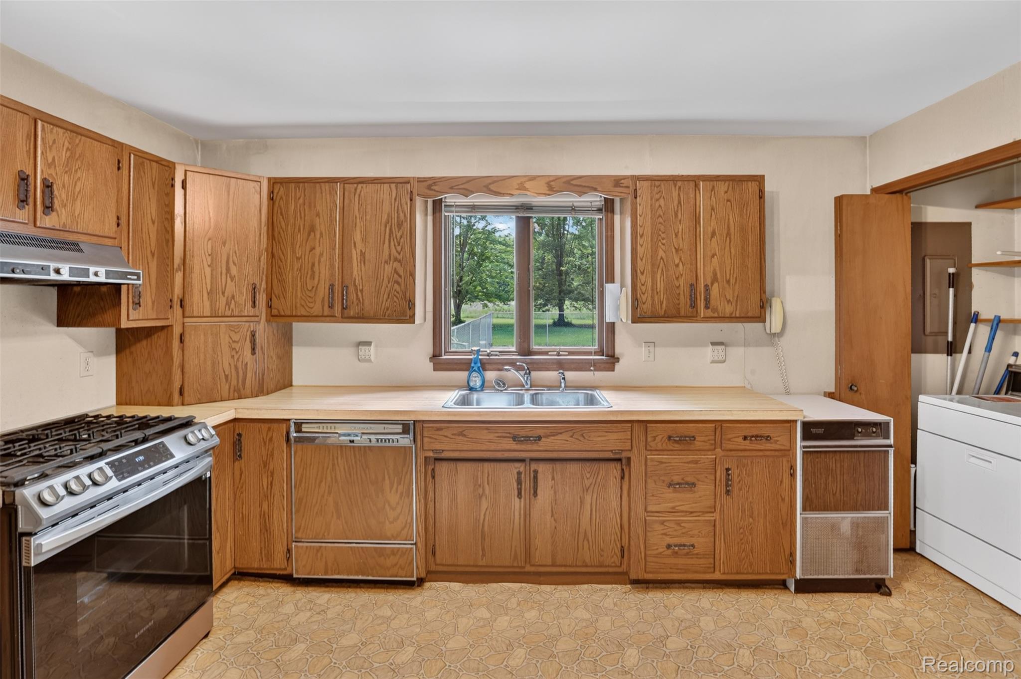 3775 W Saginaw Road Property Photo 3