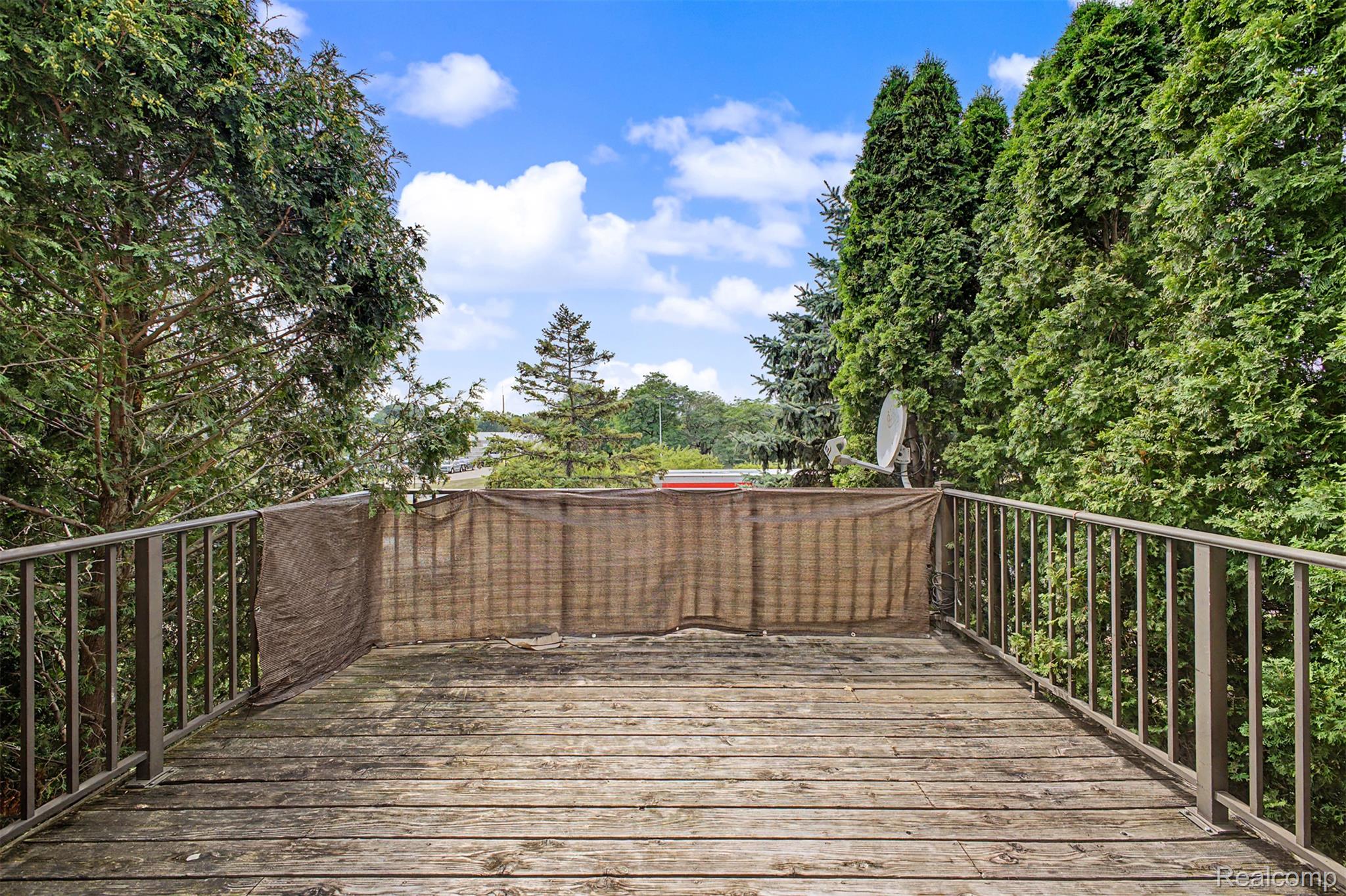 9 Lyons Court Property Photo 16