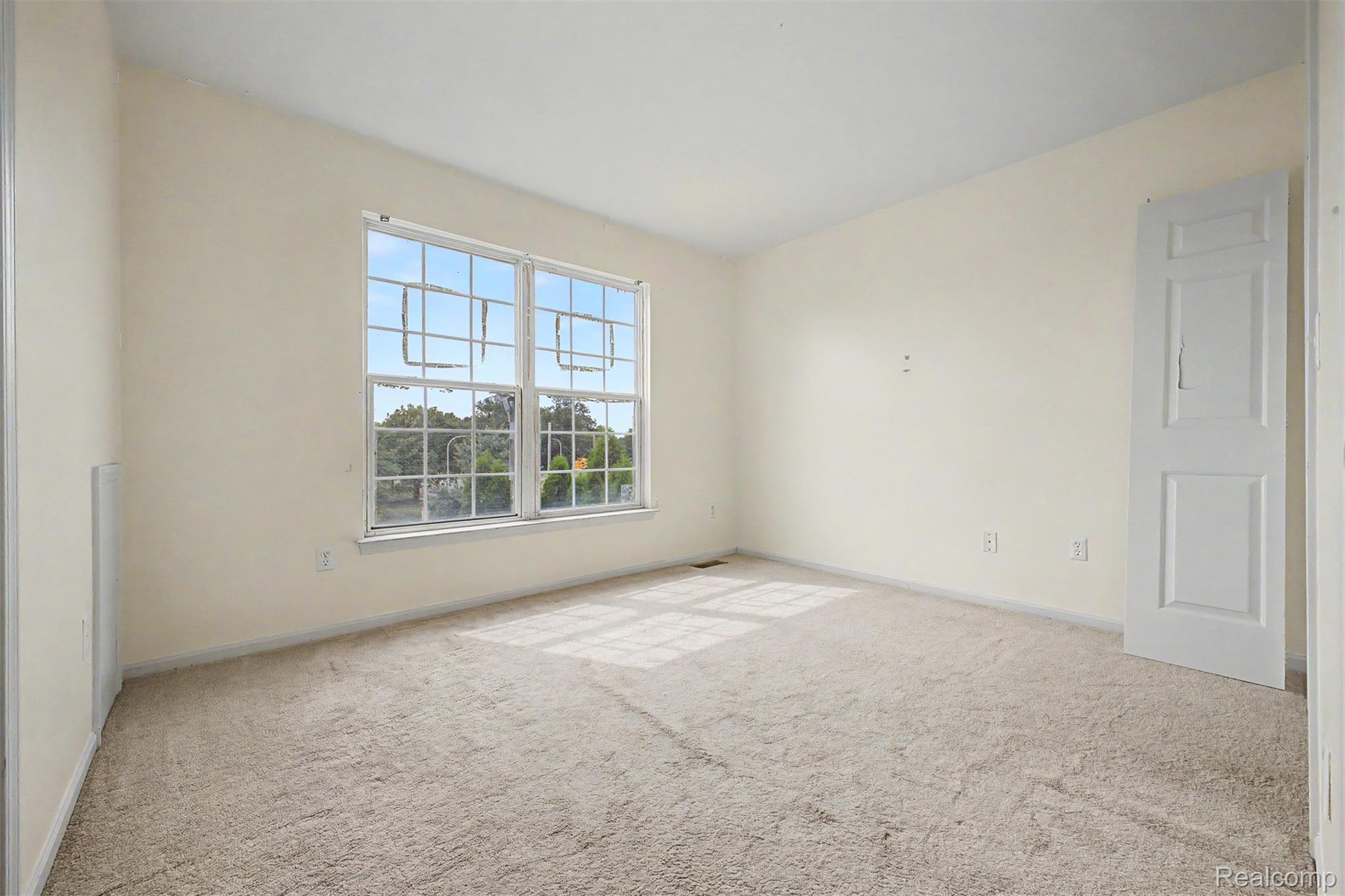 9 Lyons Court Property Photo 17