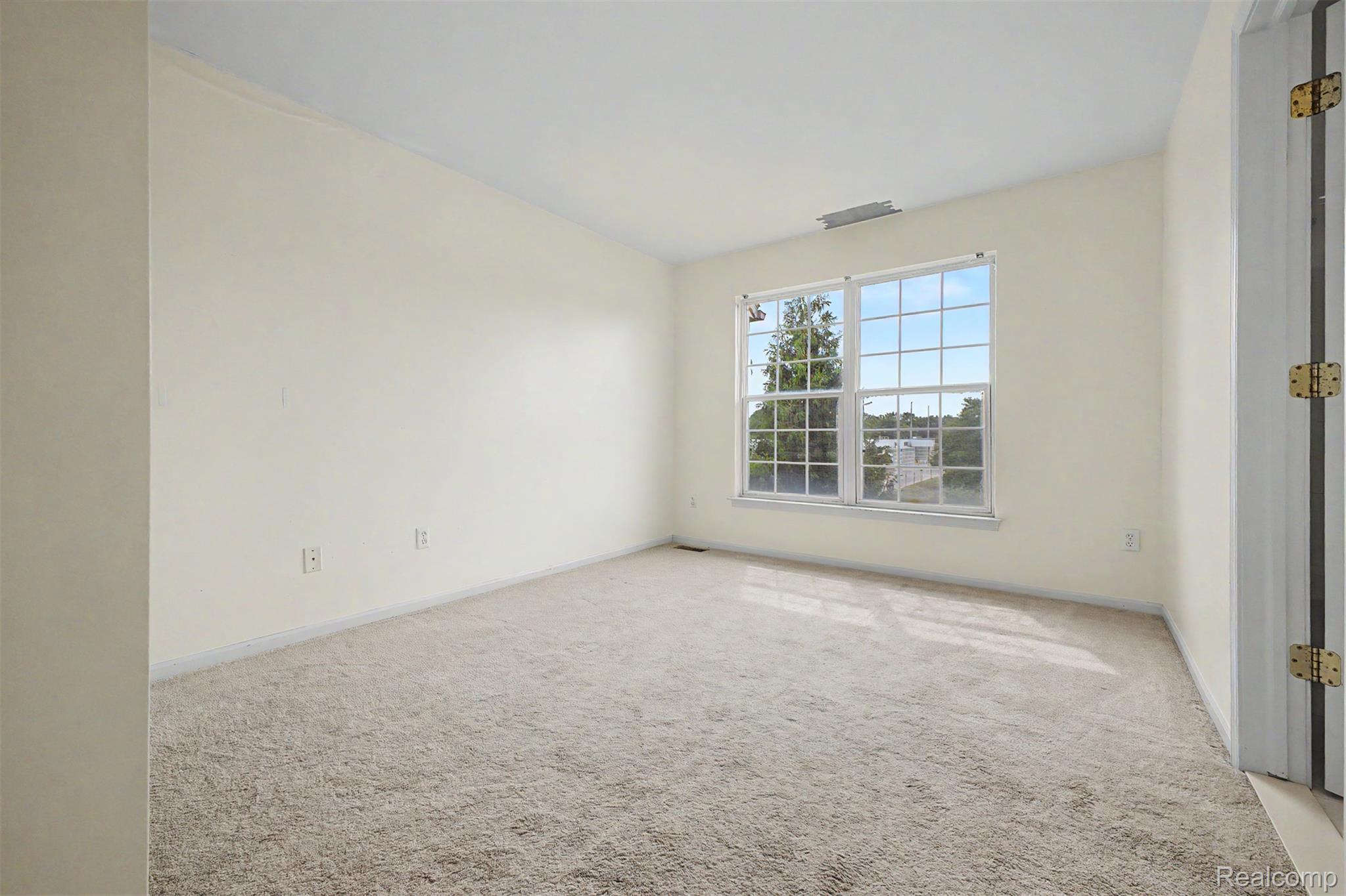 9 Lyons Court Property Photo 19