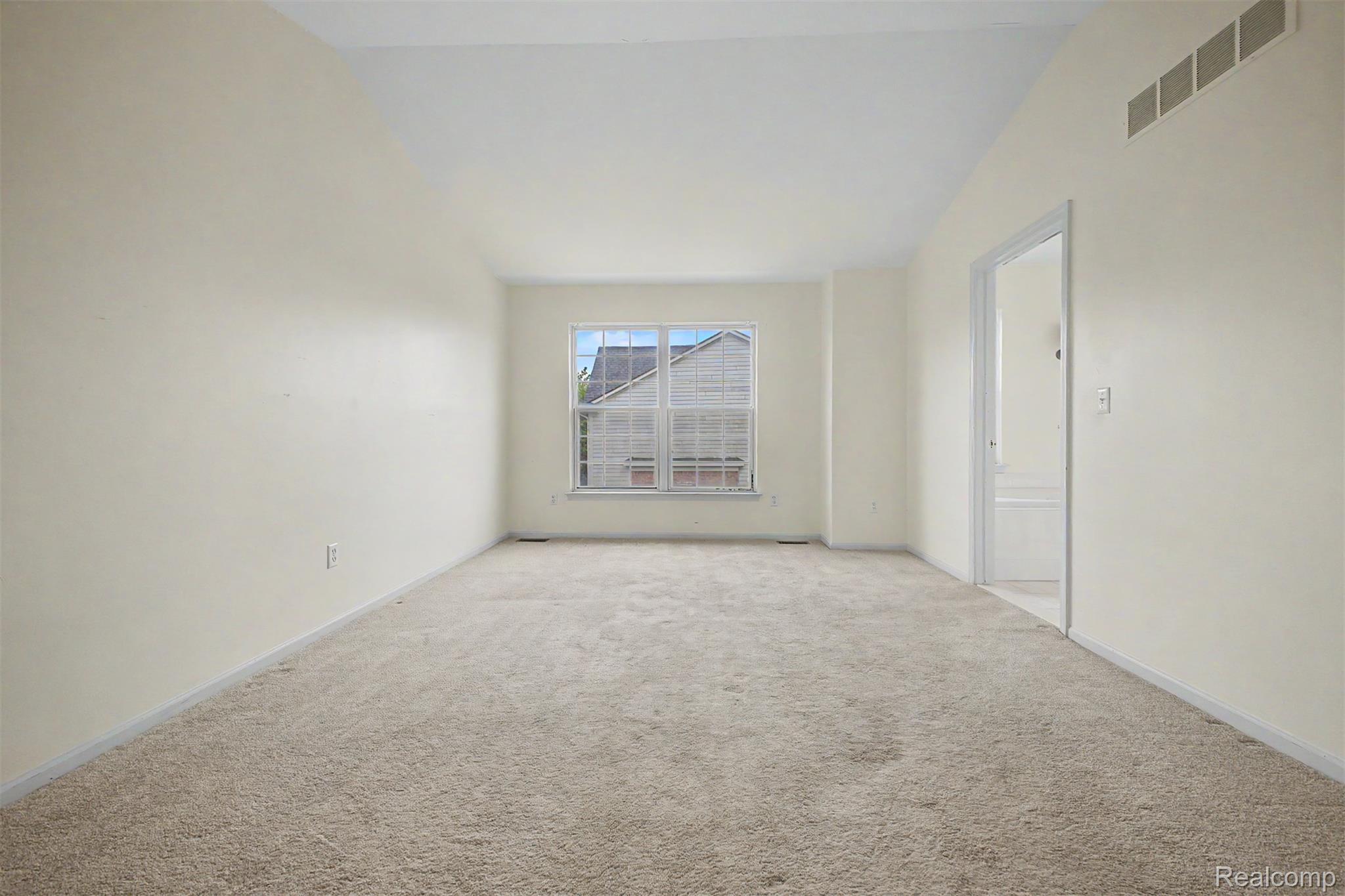 9 Lyons Court Property Photo 23